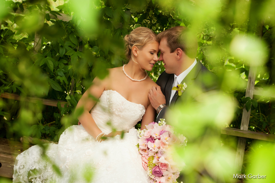 cox-arboretum-dayton-wedding-banquet-hall-venue-elite-catering-mark-garber-photography_007.jpg