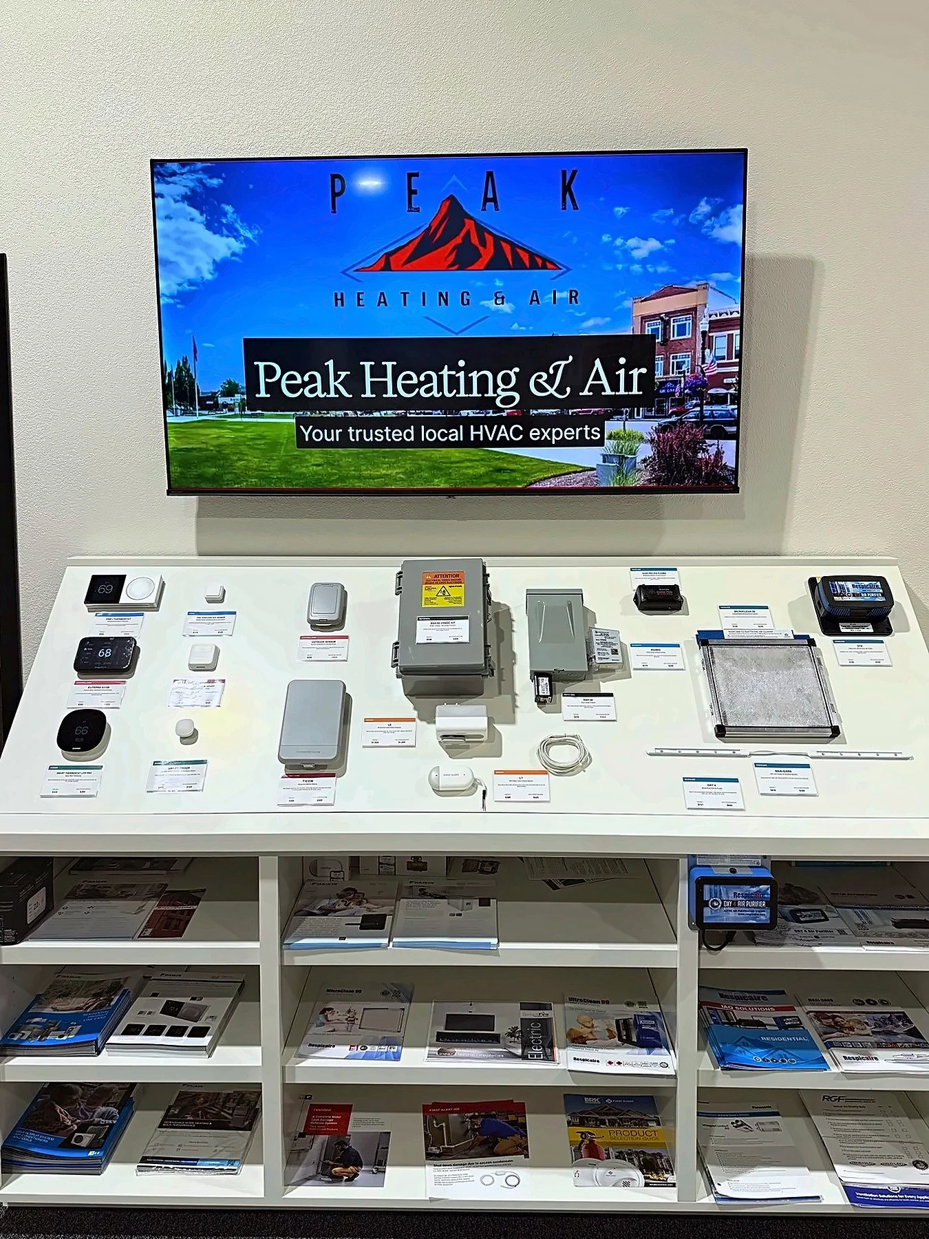 showroom-3.jpg