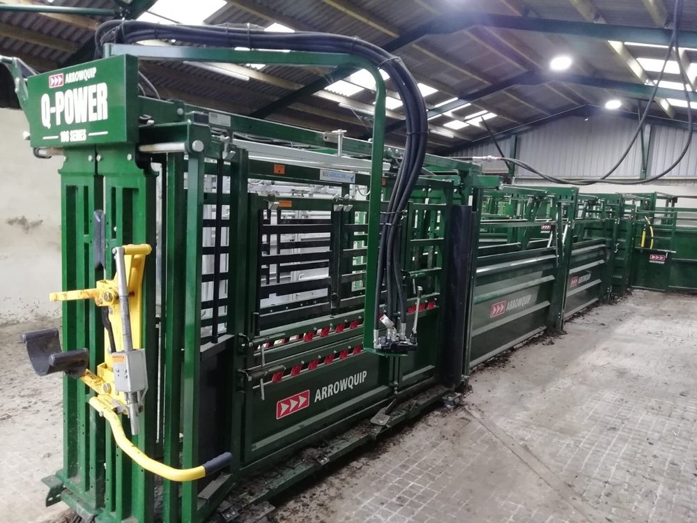 Cattle crushes, mobile cattle handling systems, mobile sheep units for ...