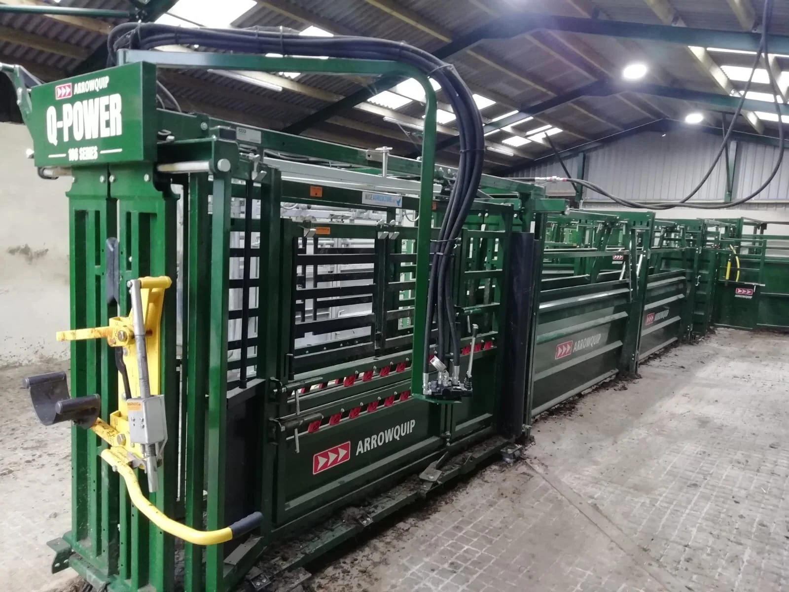 Cattle crushes, mobile cattle handling systems, mobile sheep units for ...