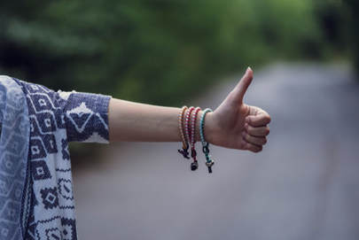 hitchhiking-thumb_1.jpg