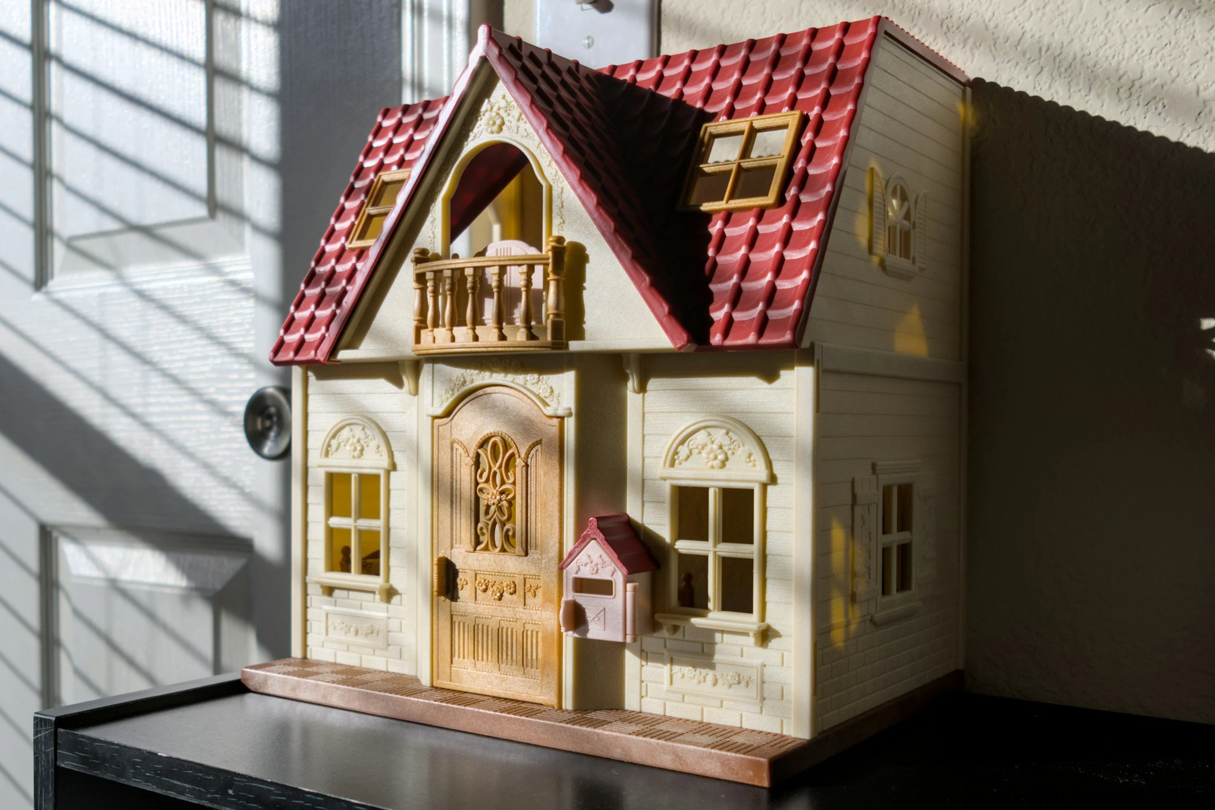 Should You Let a Child Leave the Playroom During Session?