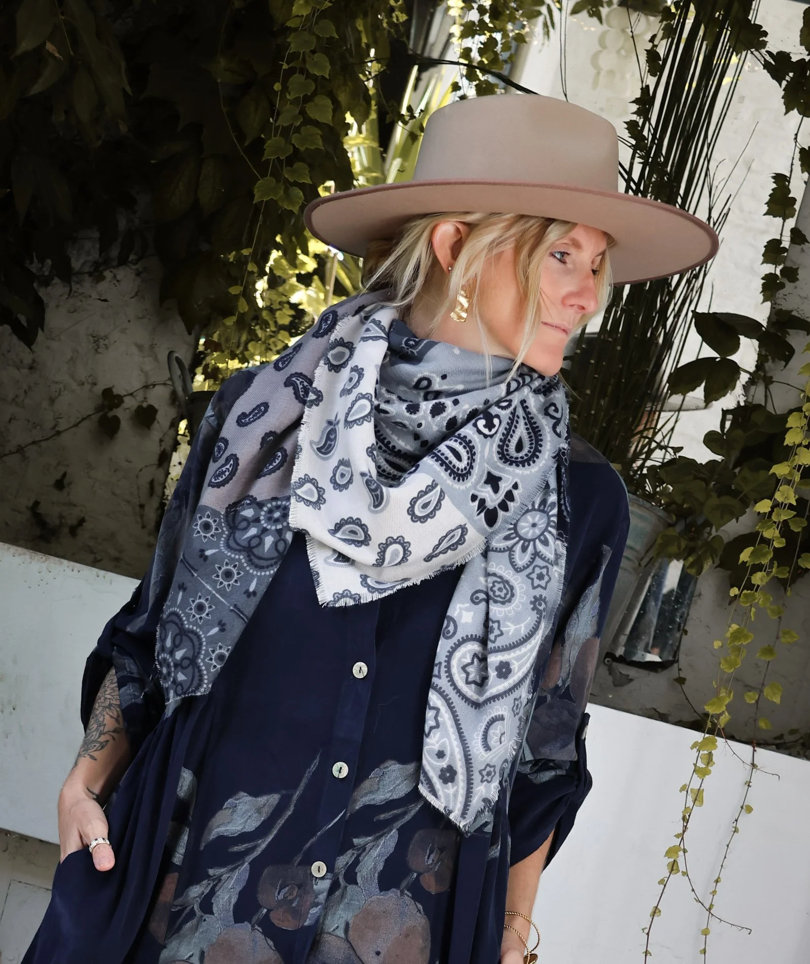 Echarpe patchwork imprimé bandana bleu
