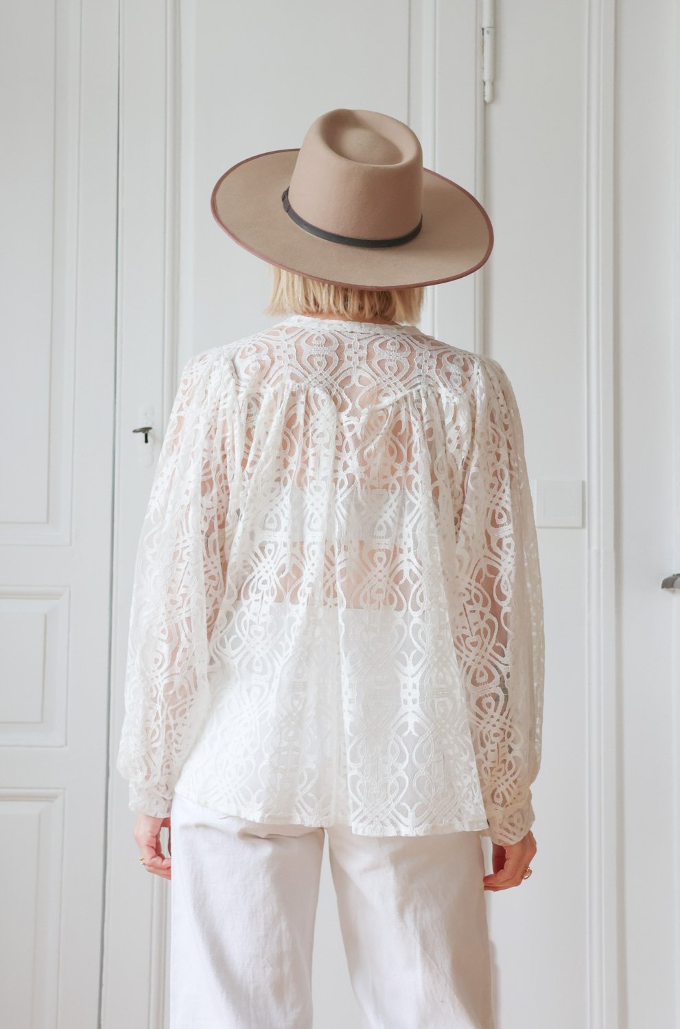 chemise dentelle - carnet sauvage-2.jpg