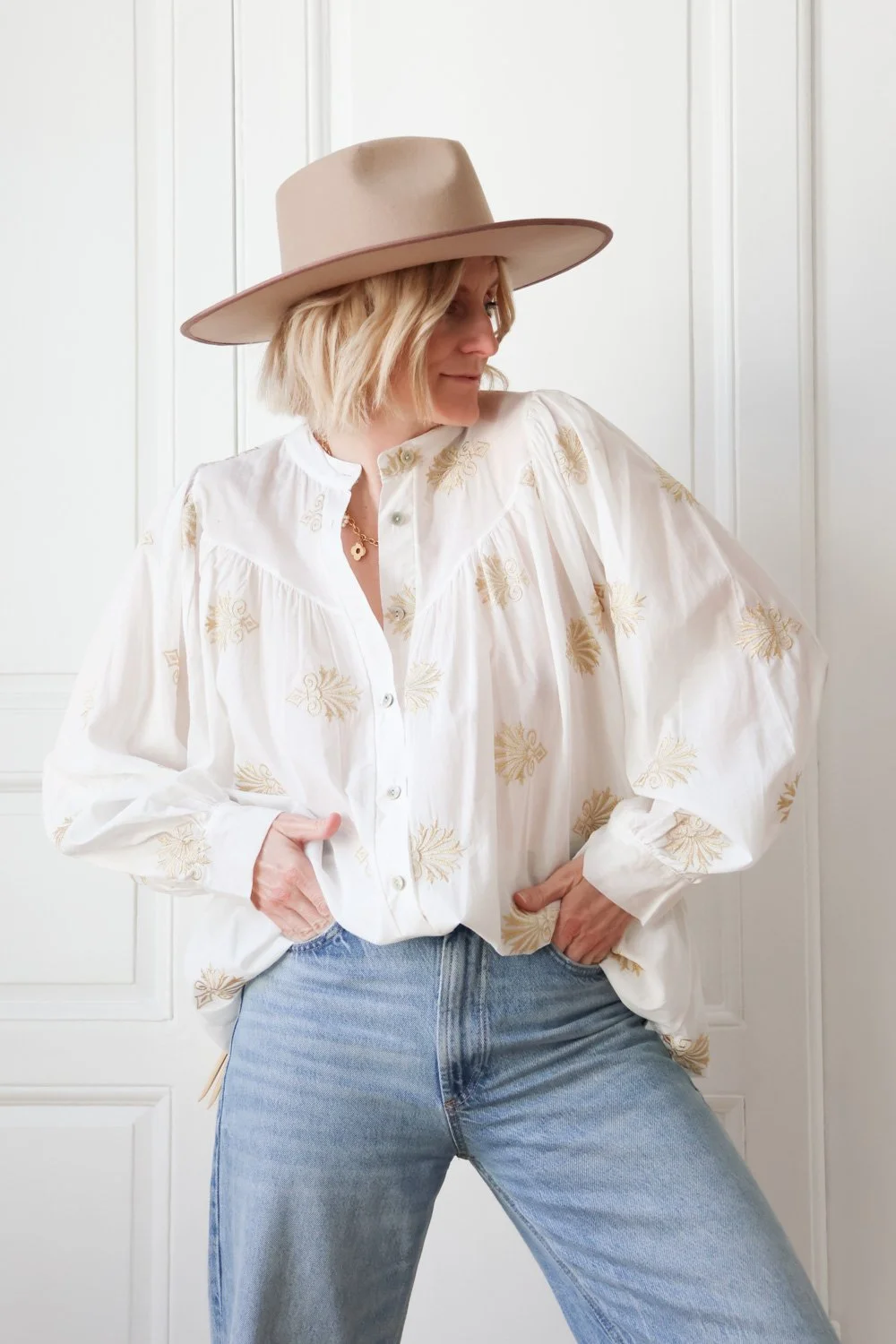 Chemise broderies dorées carnet sauvage-5.jpg