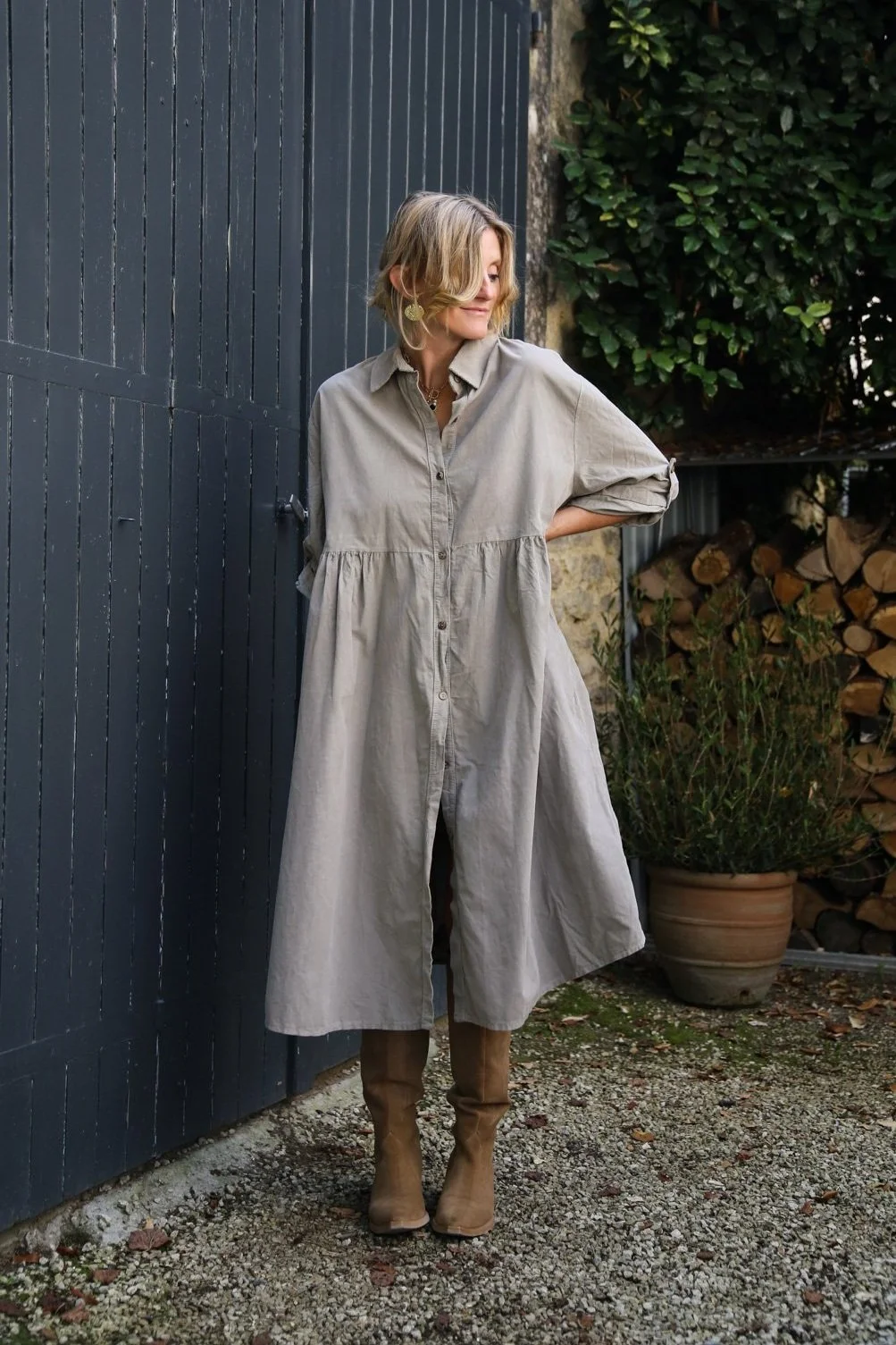 ROBE+VELOURS+LAURE+BEIGE+-+carnet+sauvage-3.jpg