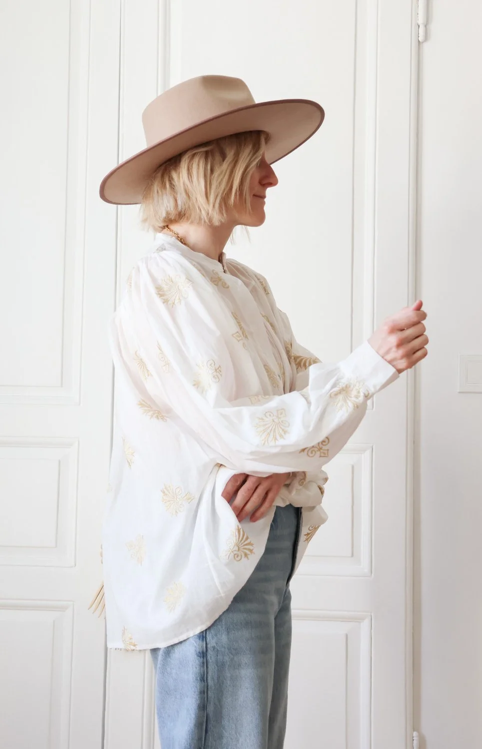 Chemise broderies dorées carnet sauvage-3.jpg