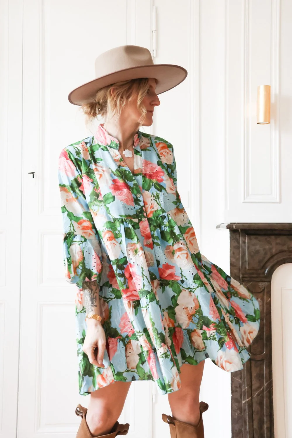 Robe broderie anglaise bleu ciel - canret sauvage-5.jpg