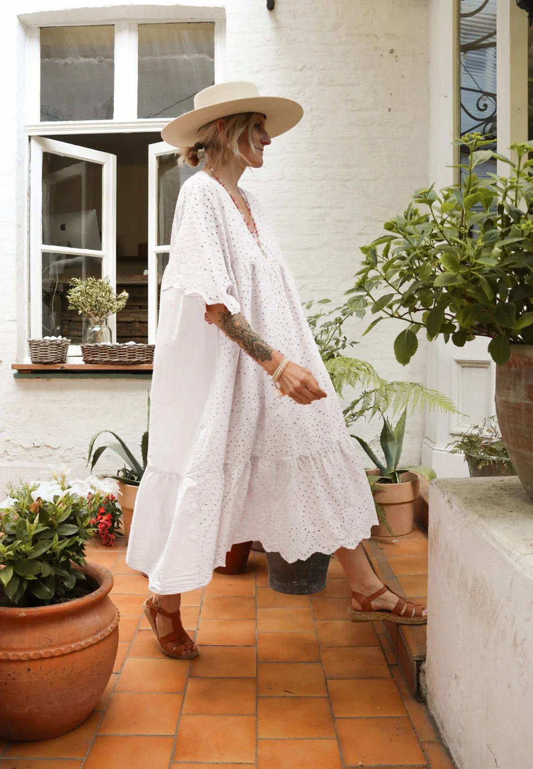 robe brodée blanche  carnet sauvage-2.jpg