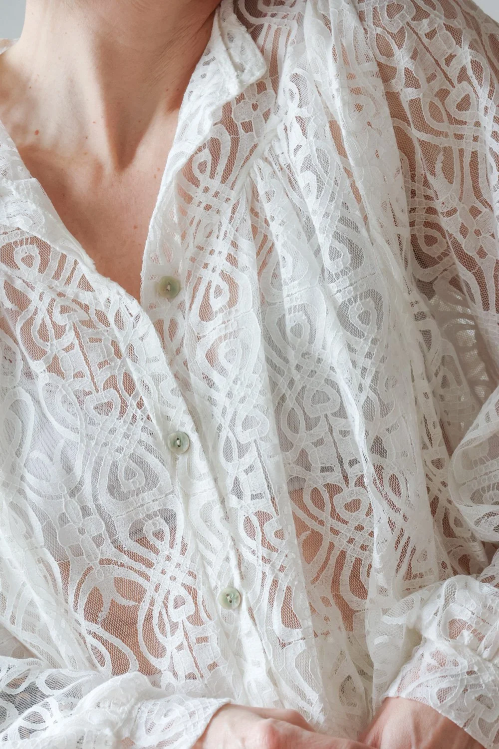 chemise dentelle - carnet sauvage.jpg