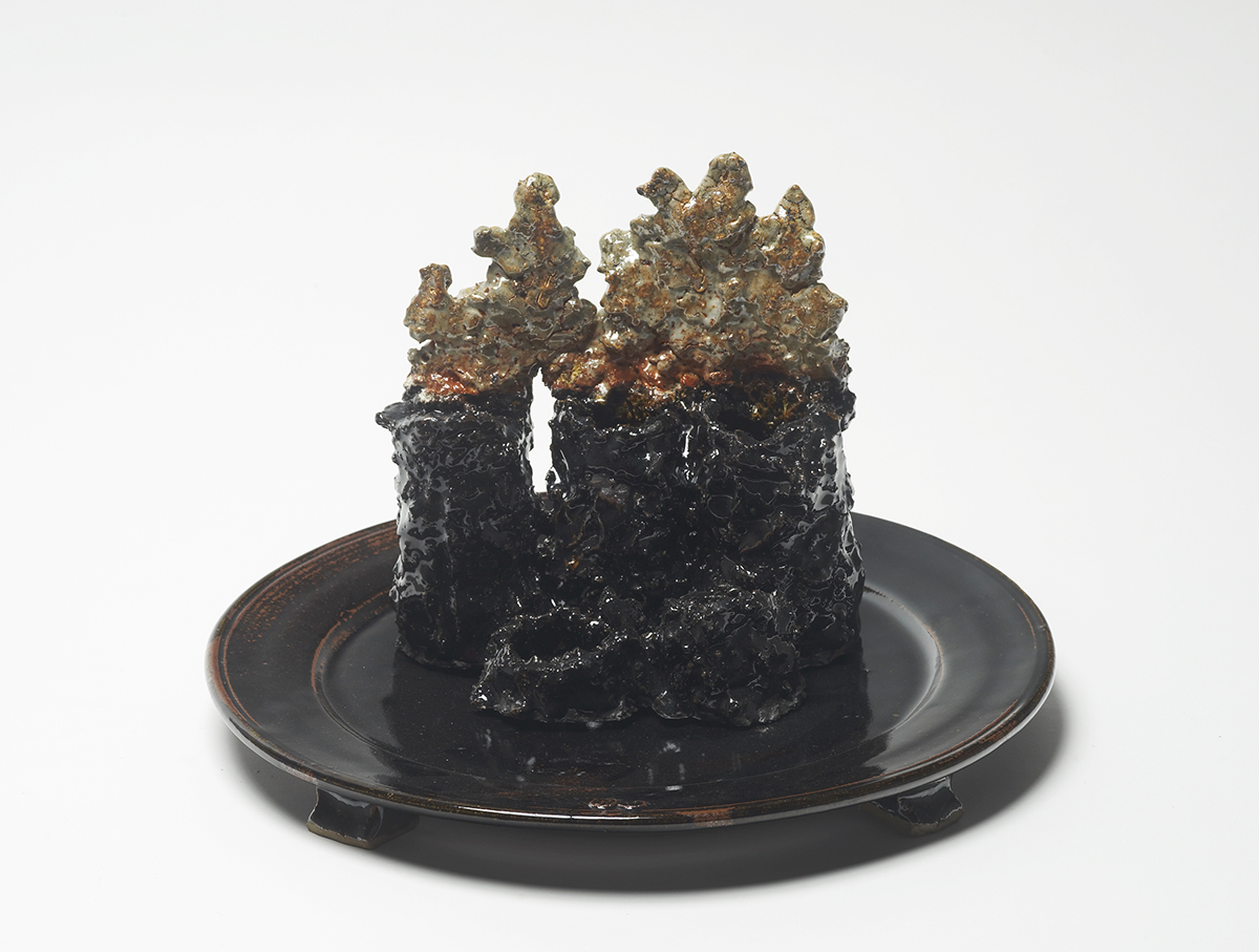 Chimney charger Reduced stoneware iron and shino glazes 40x40x40cm