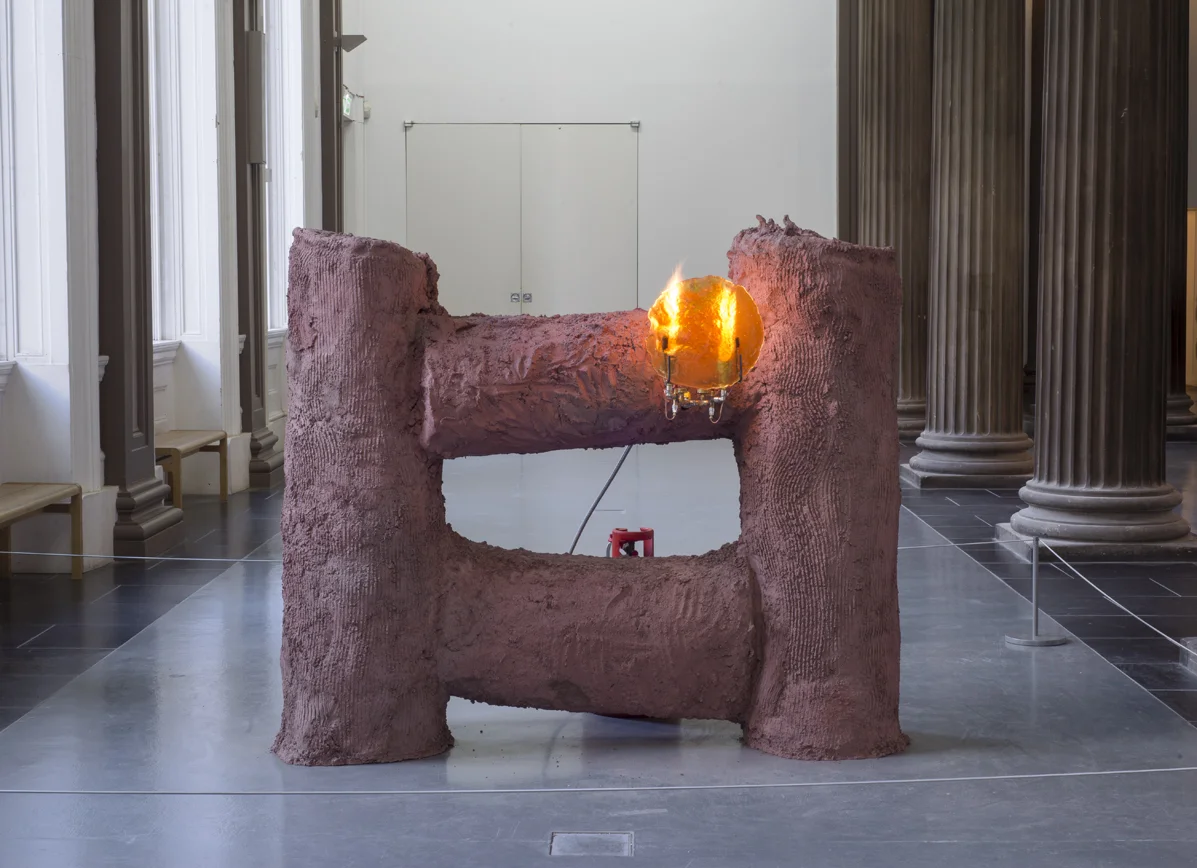 Sewer gas lamp demonstration pig blood cement gas fittings cast glass 2017 180x140x50cm