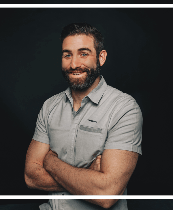 Adam-Pusateri-Managing-Partner---Executive-Chef.gif