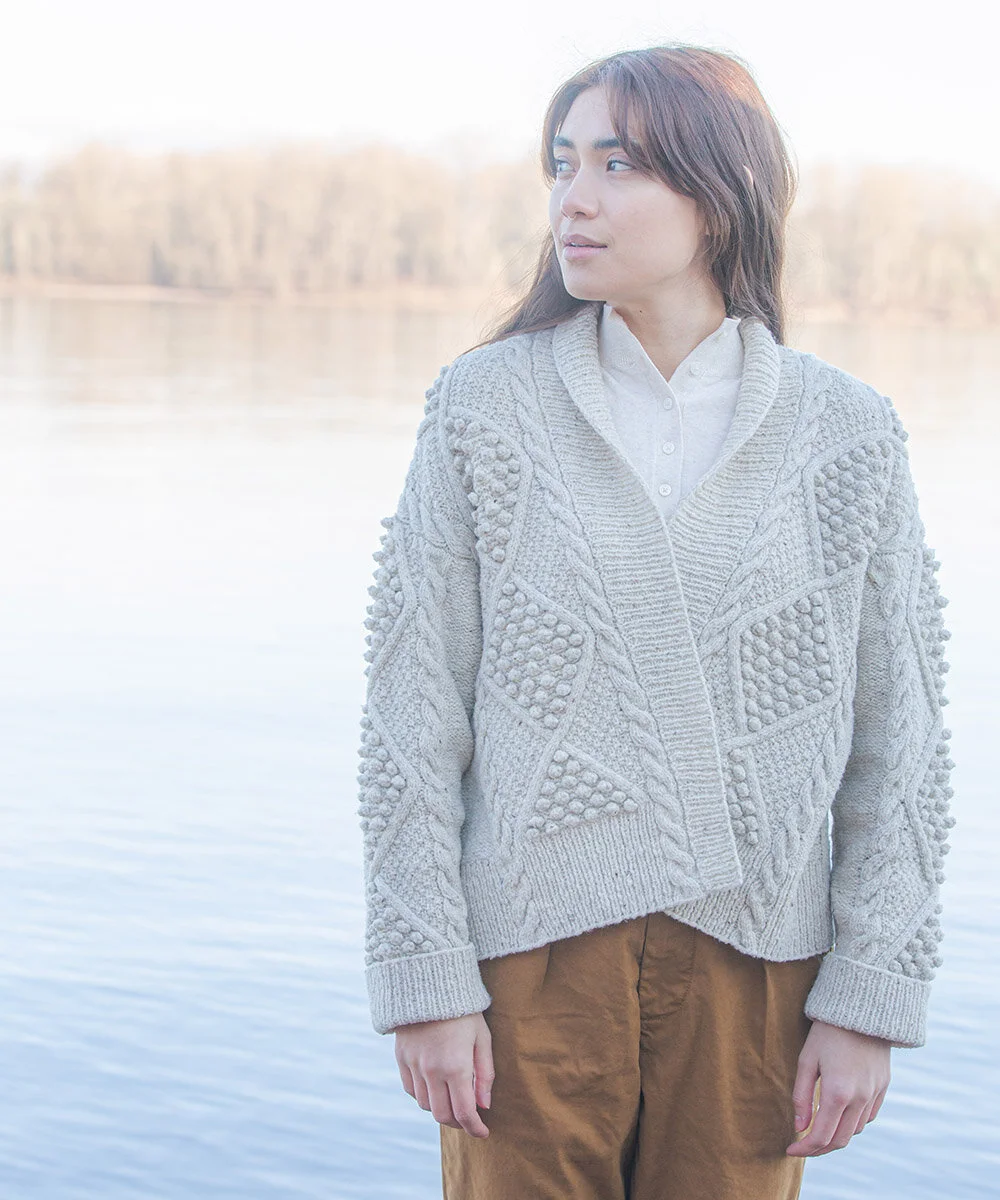 Balan_by_Emily_Greene_Brooklyn_Tweed_Waters_Edge_01.jpg