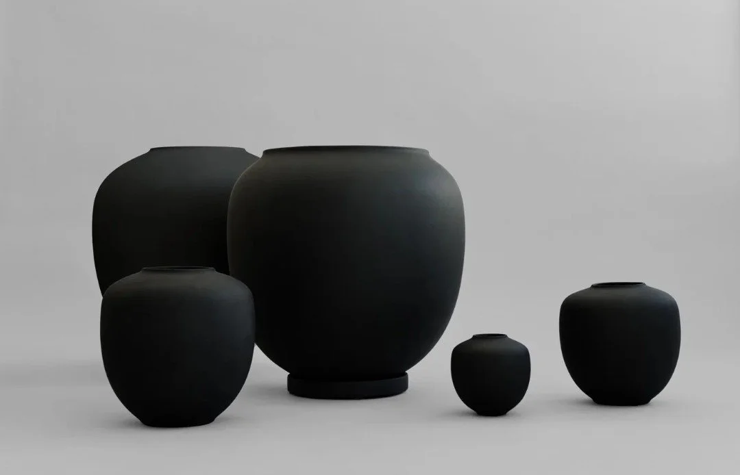 101 Copenhagen Sunao Vases Black.jpg