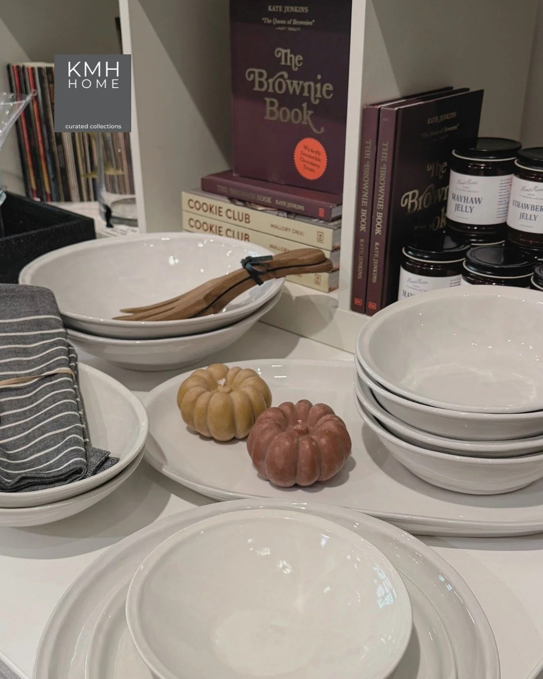 Beautifully made for everyday moments. 🤍 Our handmade stoneware brings warm tones, textured glazes, and a handcrafted feel to the table. Mix and match platters, serving bowls, and dinnerware for a relaxed, layered look you&rsquo;ll love using every 