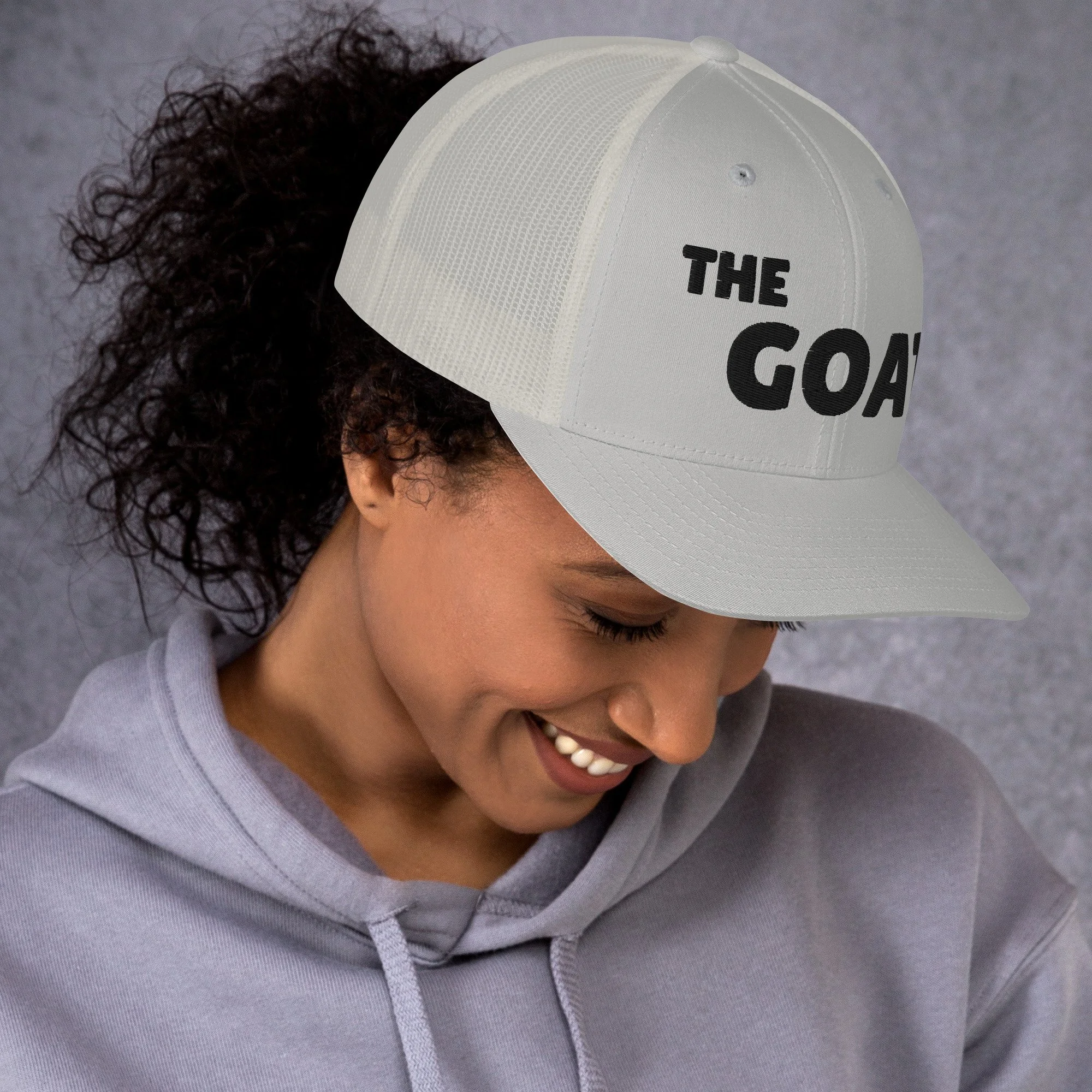 retro-trucker-hat-silver-right-6a734d099d269.jpg