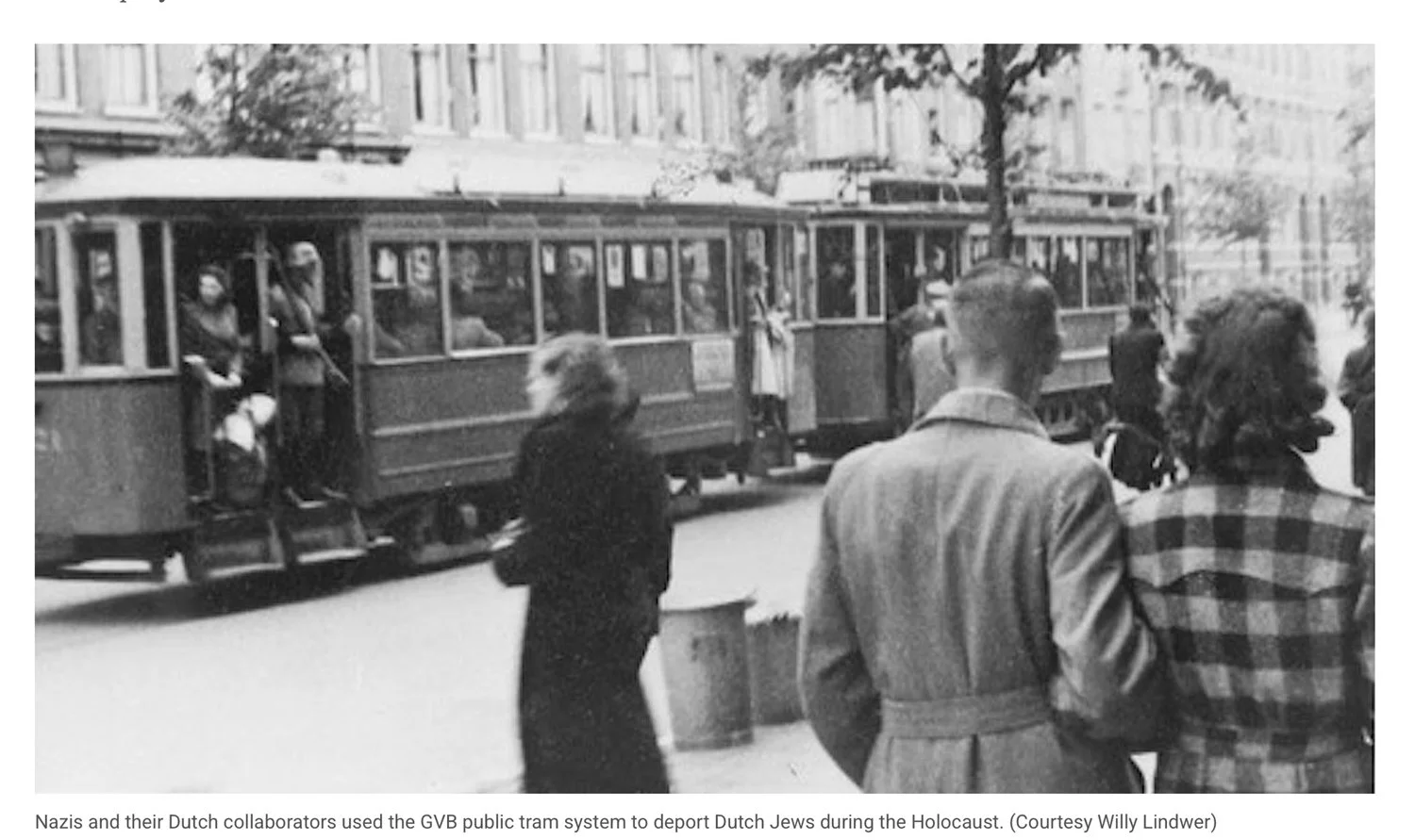 Trams assist Deportation