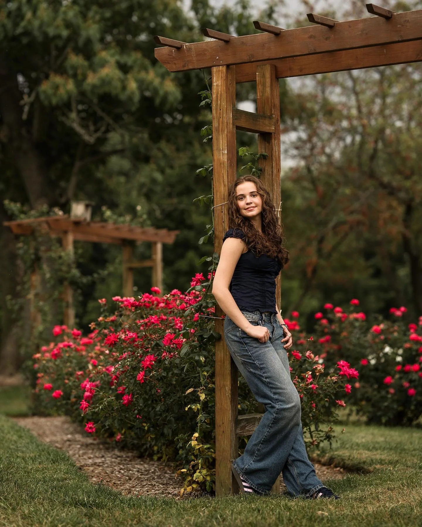Just Rylie in the gardens, her Mini Coop, and a short sprinkle of rain. 🌧️ 🌷#seniorsession
.
.
.
.
.
#cagphotography
#cagportraits
#paphotographer 
#philadelphiaphotographer
#buckscountyphotographer
#berkscountyphotographer
#montgomerycountyphotogr