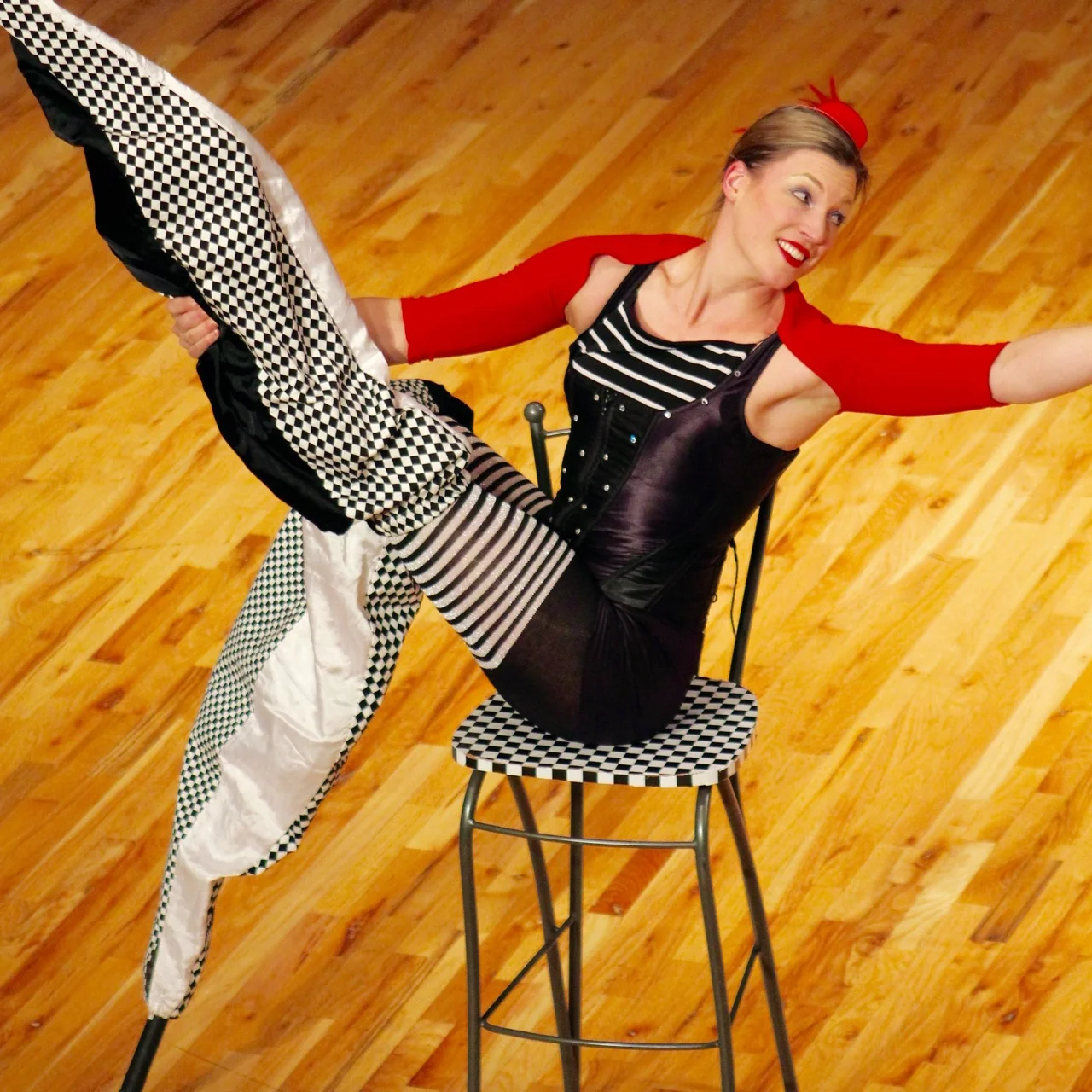 Danielle-Hendricks-stilts.jpg