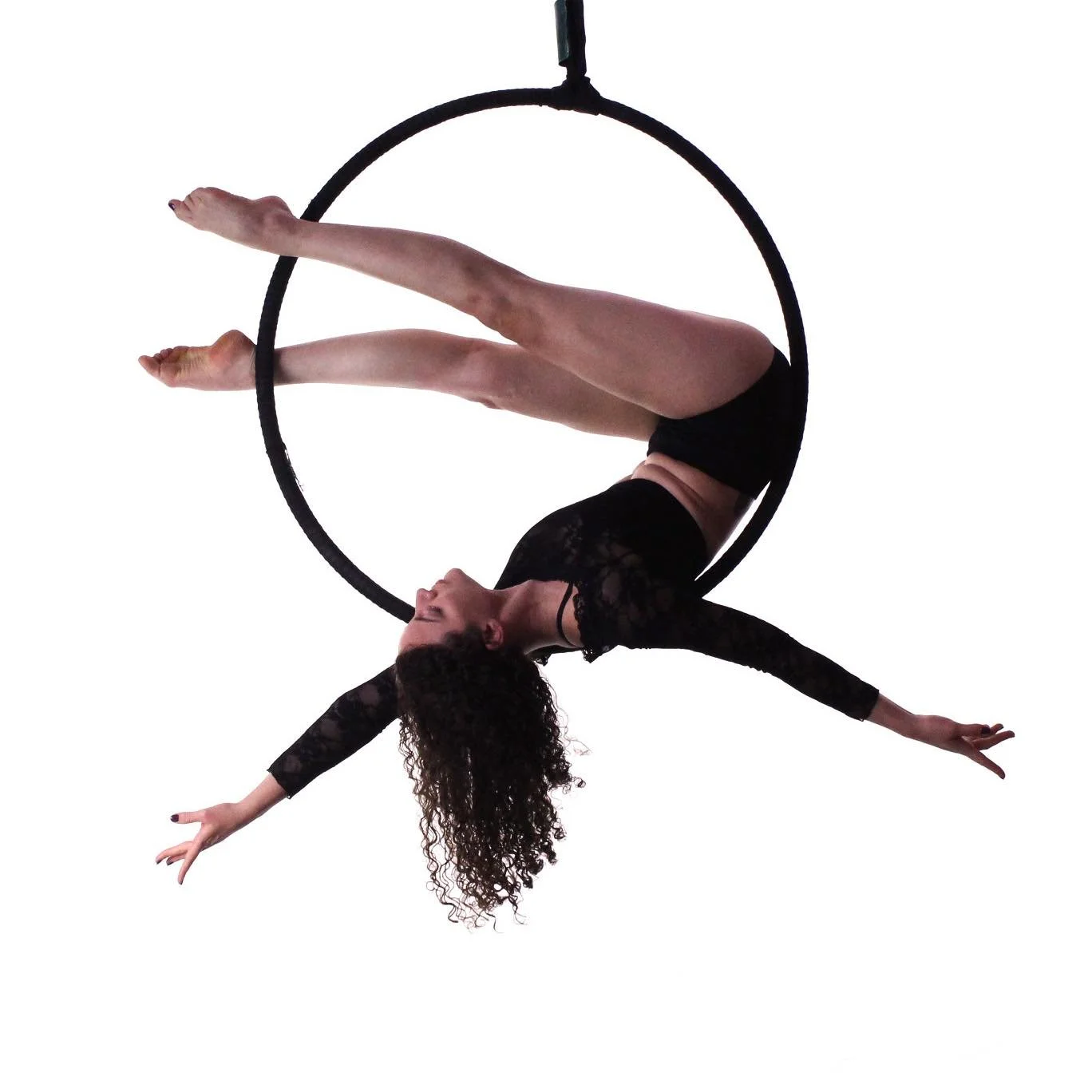 Illusion Straddle (Magic Trick) - Sofia Rodriquez