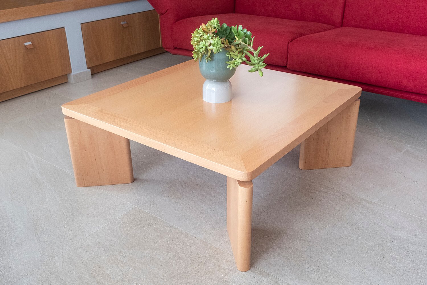 Chora Atelier_Zohra_table_01.JPG