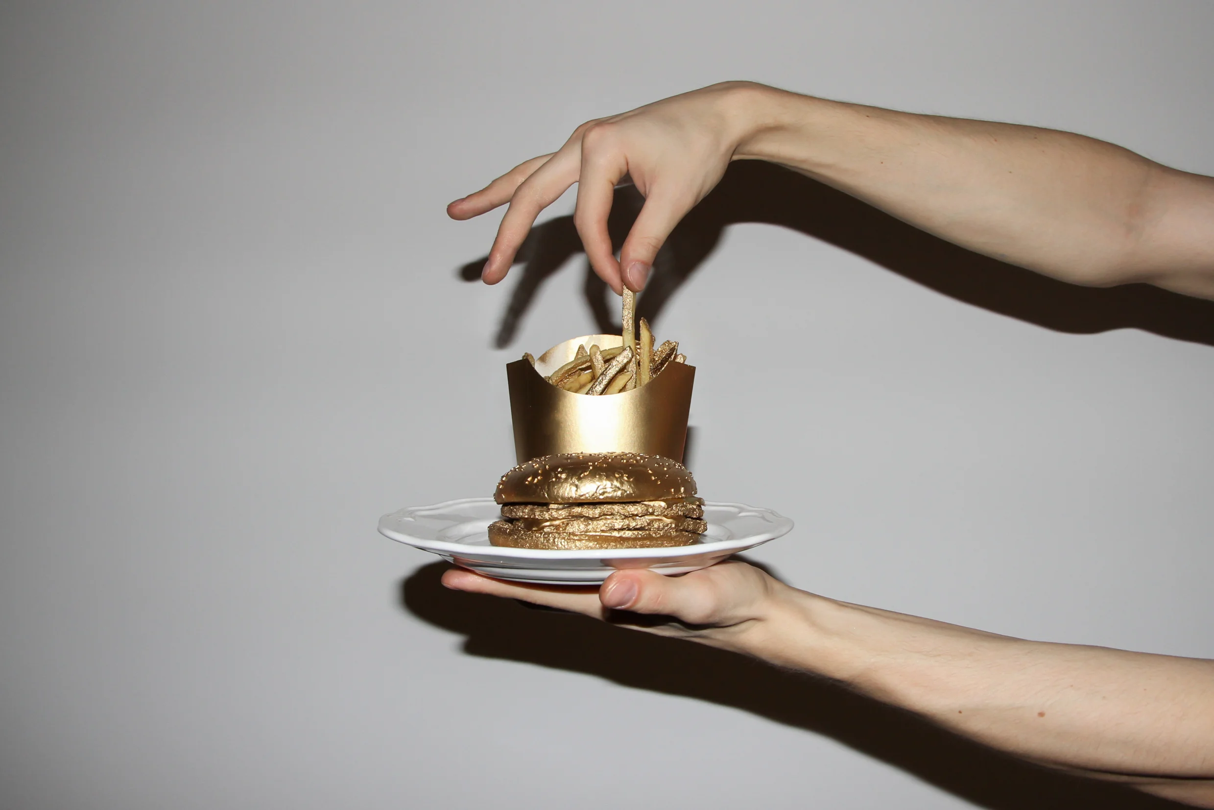 gold burger.jpg