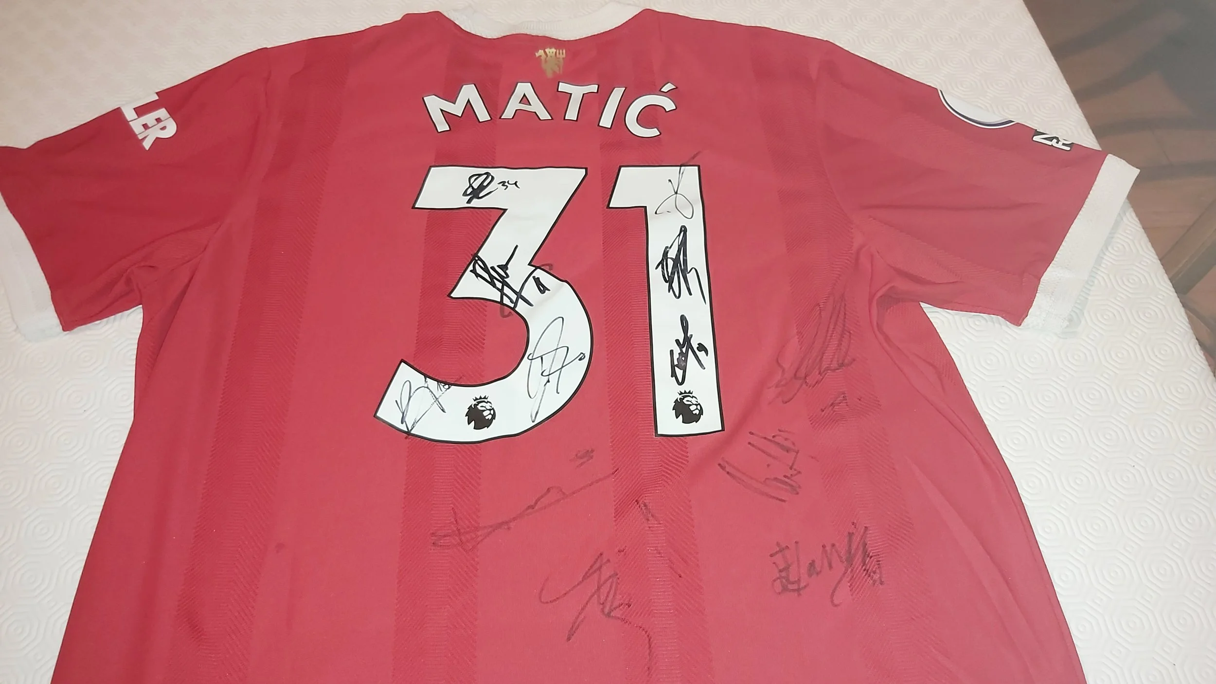 A huge thank you to Nemanja Matic and the whole Manchester United team!