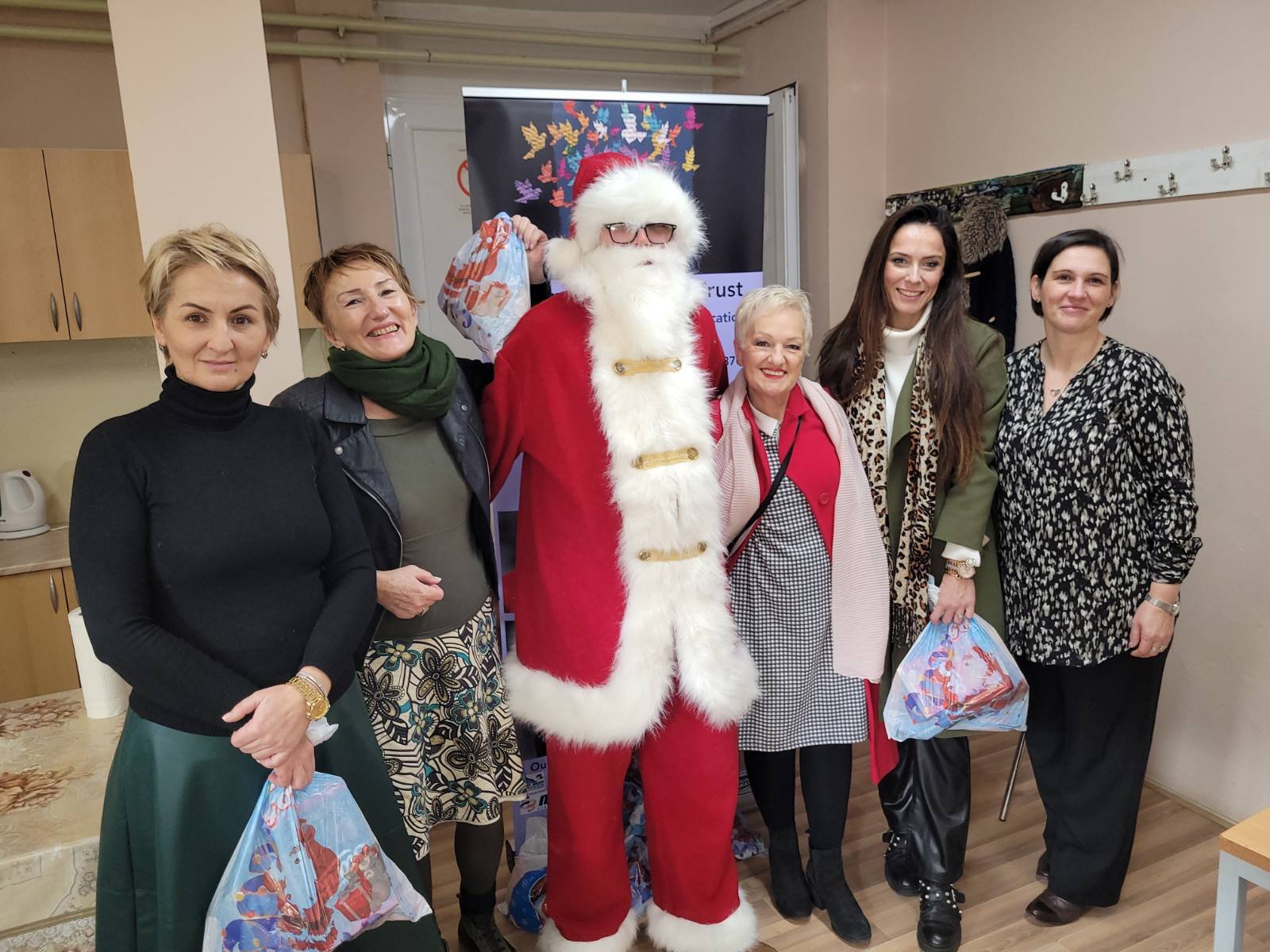 Christmas presents distribution for the children of the Vuk Karadzic ...