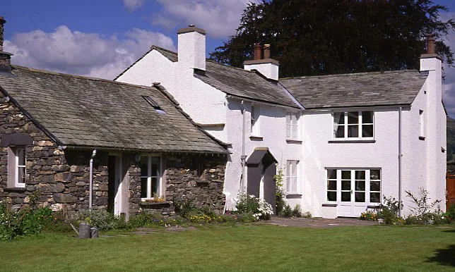 The Cottage elev001.jpg