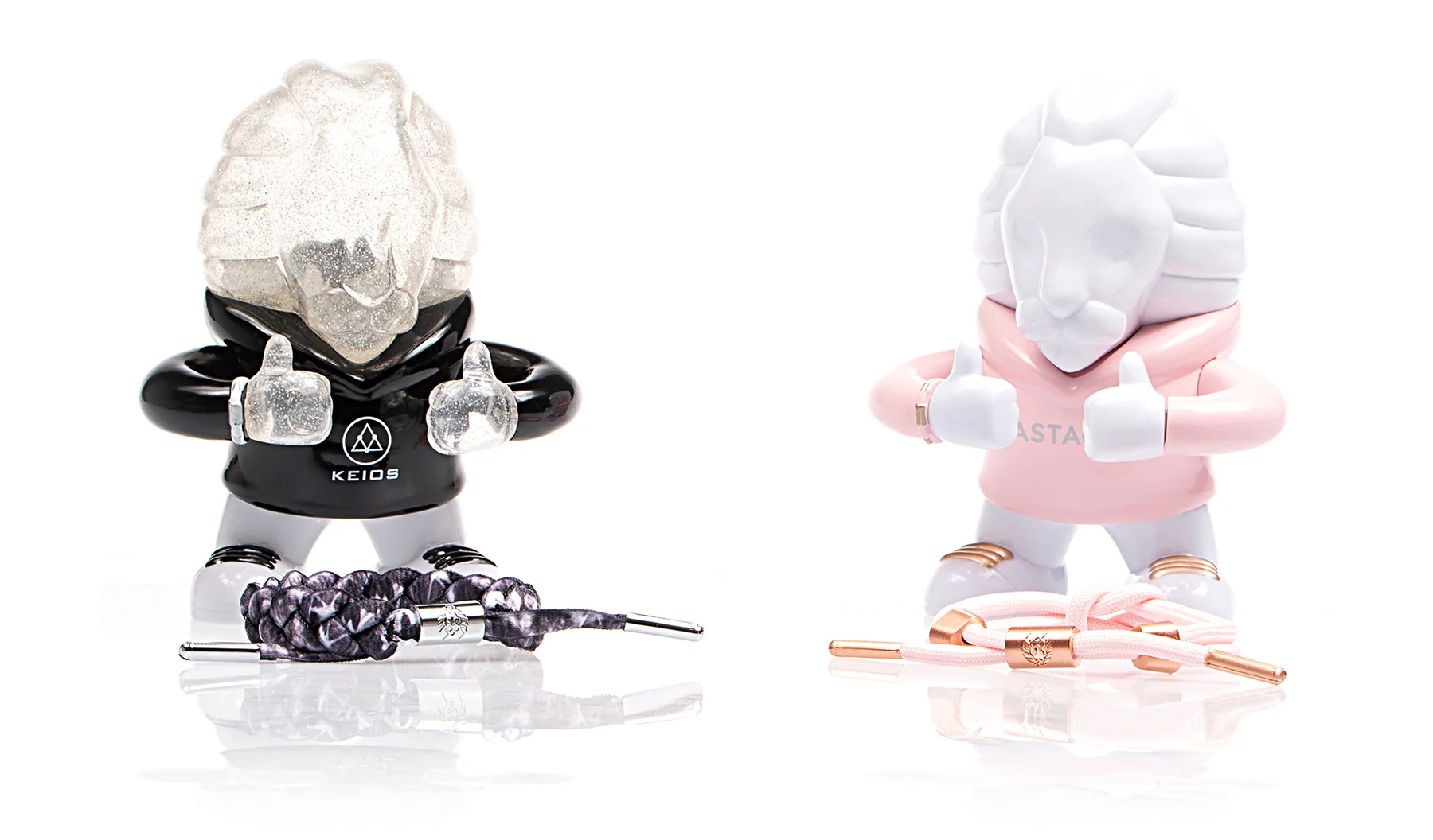 RASTACLAT LION.  adFunture x Rastaclat mascot design.  4 years after their first bracelet collaboration, the American bracelet brand commissioned Eddi to develop its brand mascot and produce its vinyl figure version in 2019.  In celebration of its d…