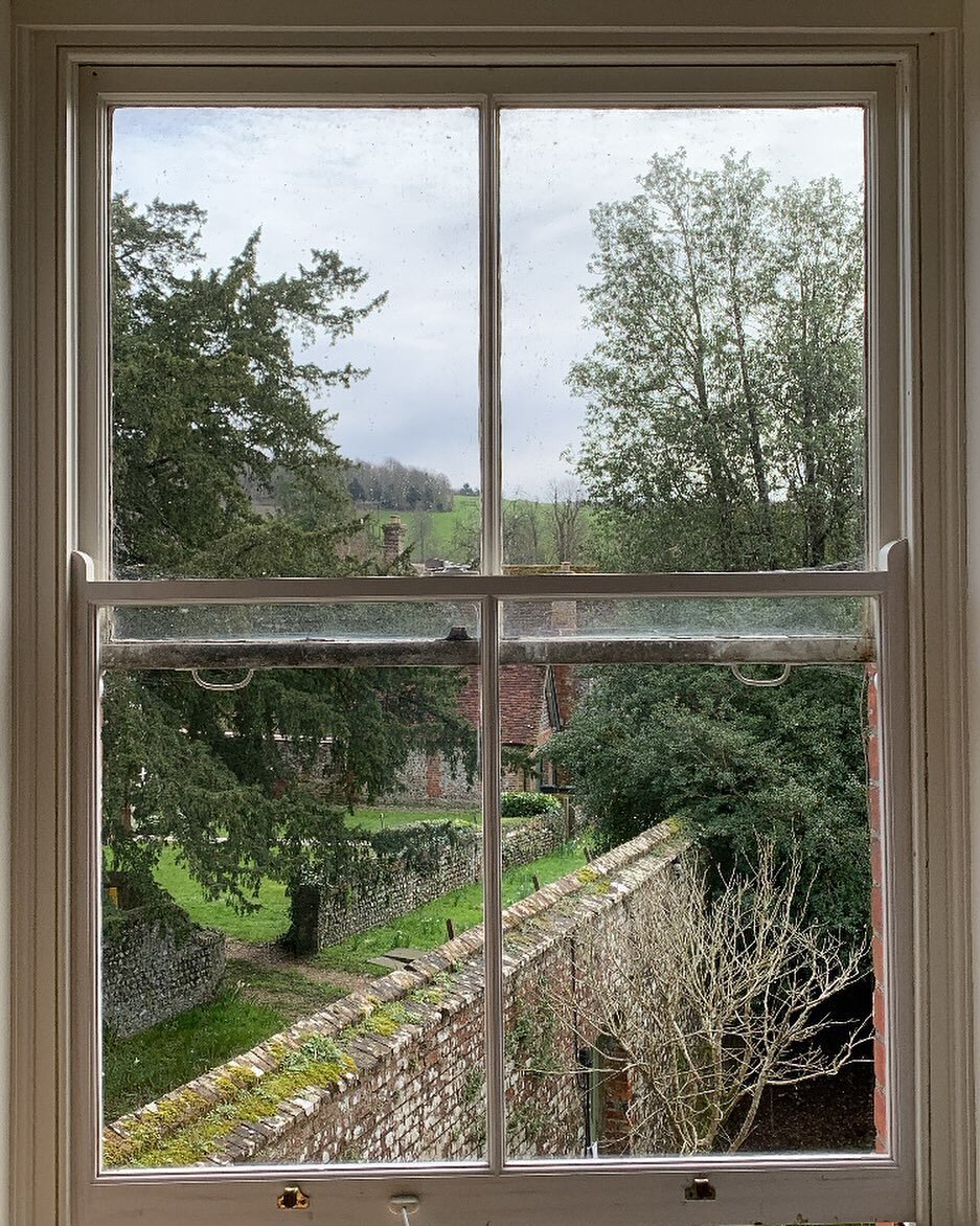 You know I love a window. This is my working view here @westdeancollege where I am currently writer-in-residence. I&rsquo;m bouncing between the play of Maggie &amp; Me and my new novel and general fretting. The view helps me. Hope it helps you too!
