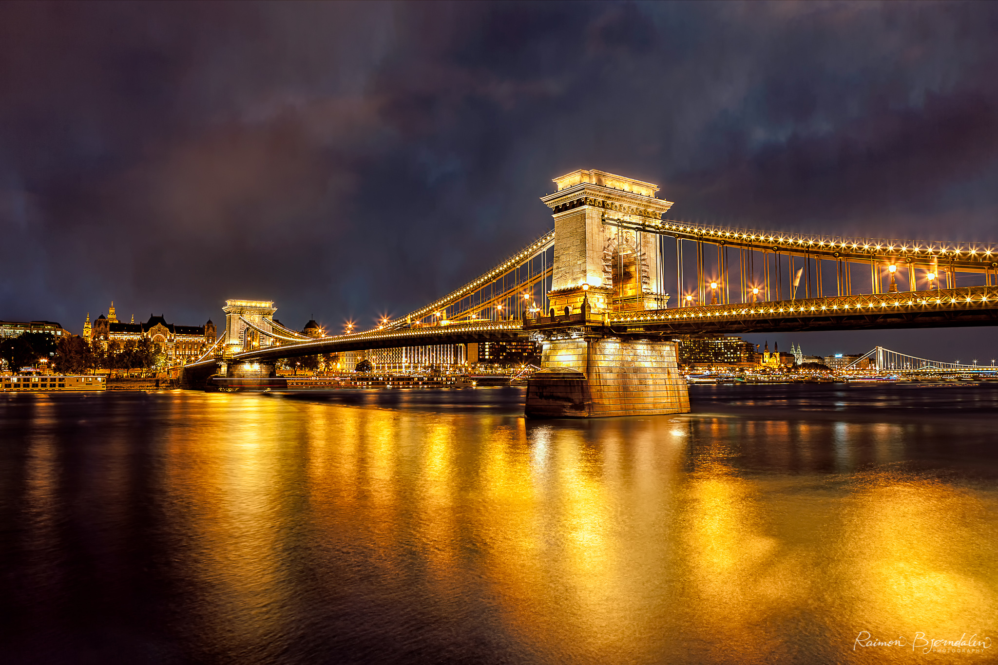 Budapest Bridge 2.jpg