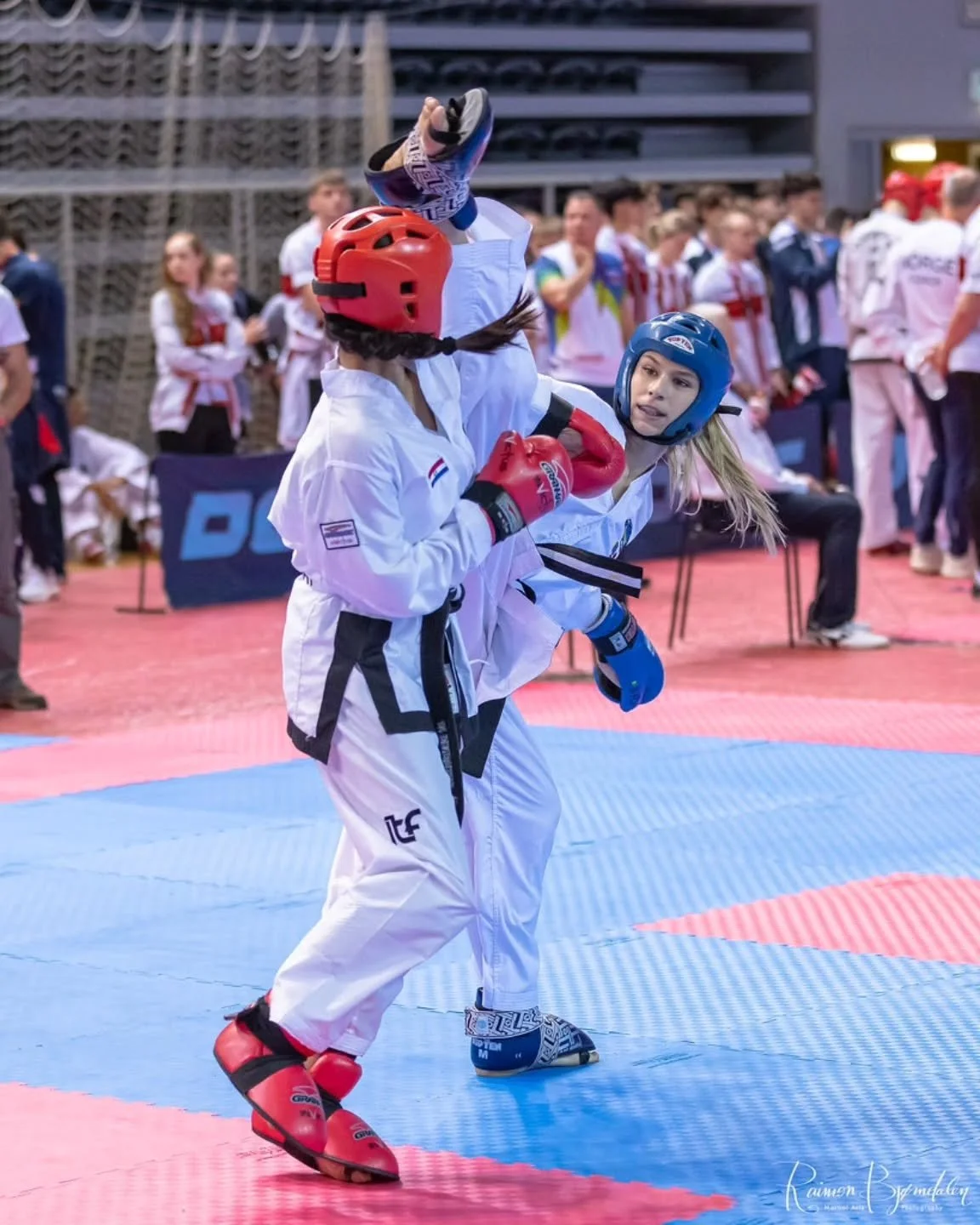 Gunning for that 3 pointer 👌
•
•
•
•
#martialarts #kampsport #kampkunst #itf #itftaekwondo #taekwondo #fighter #tkd #kicking #itfwtc2025 #fitnessmotivation #kick #fitness #burndalen #itftkd