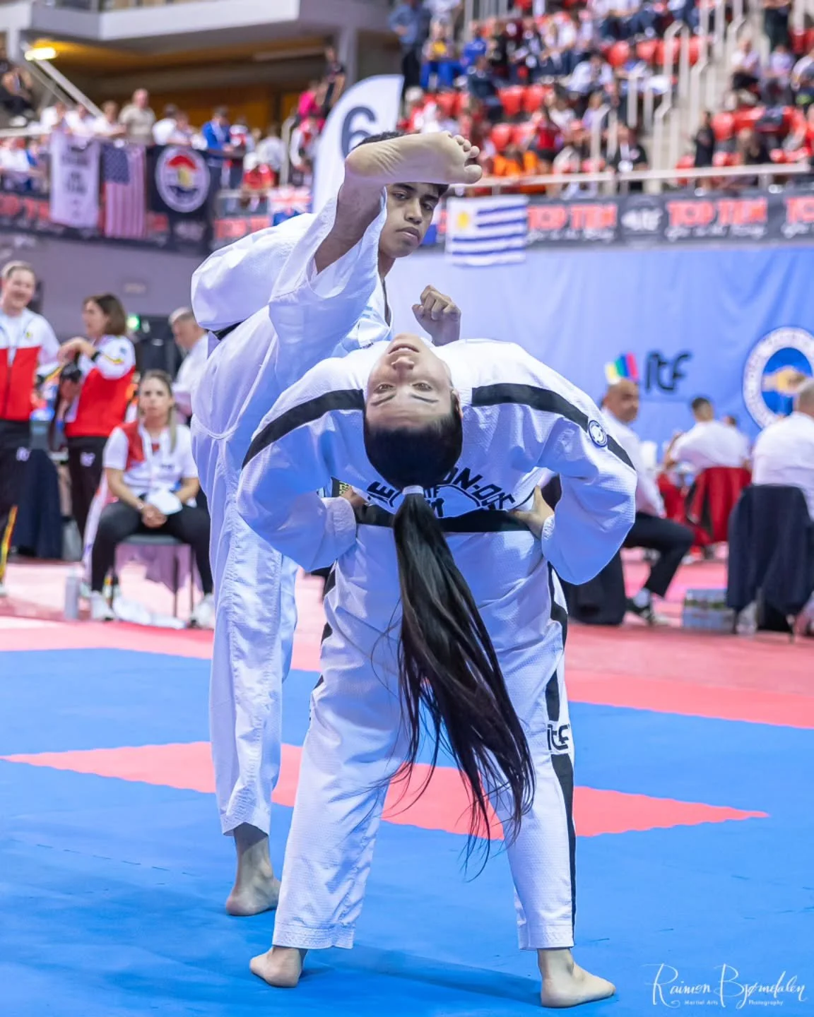 In the back-breaking business 😎
&bull;
&bull;
&bull;
&bull;
#martialarts #kampsport #kampkunst #itf #itftaekwondo #taekwondo #fighter #tkd #kicking #itfwtc2025 #fitnessmotivation #kick #fitness #burndalen #itftkd