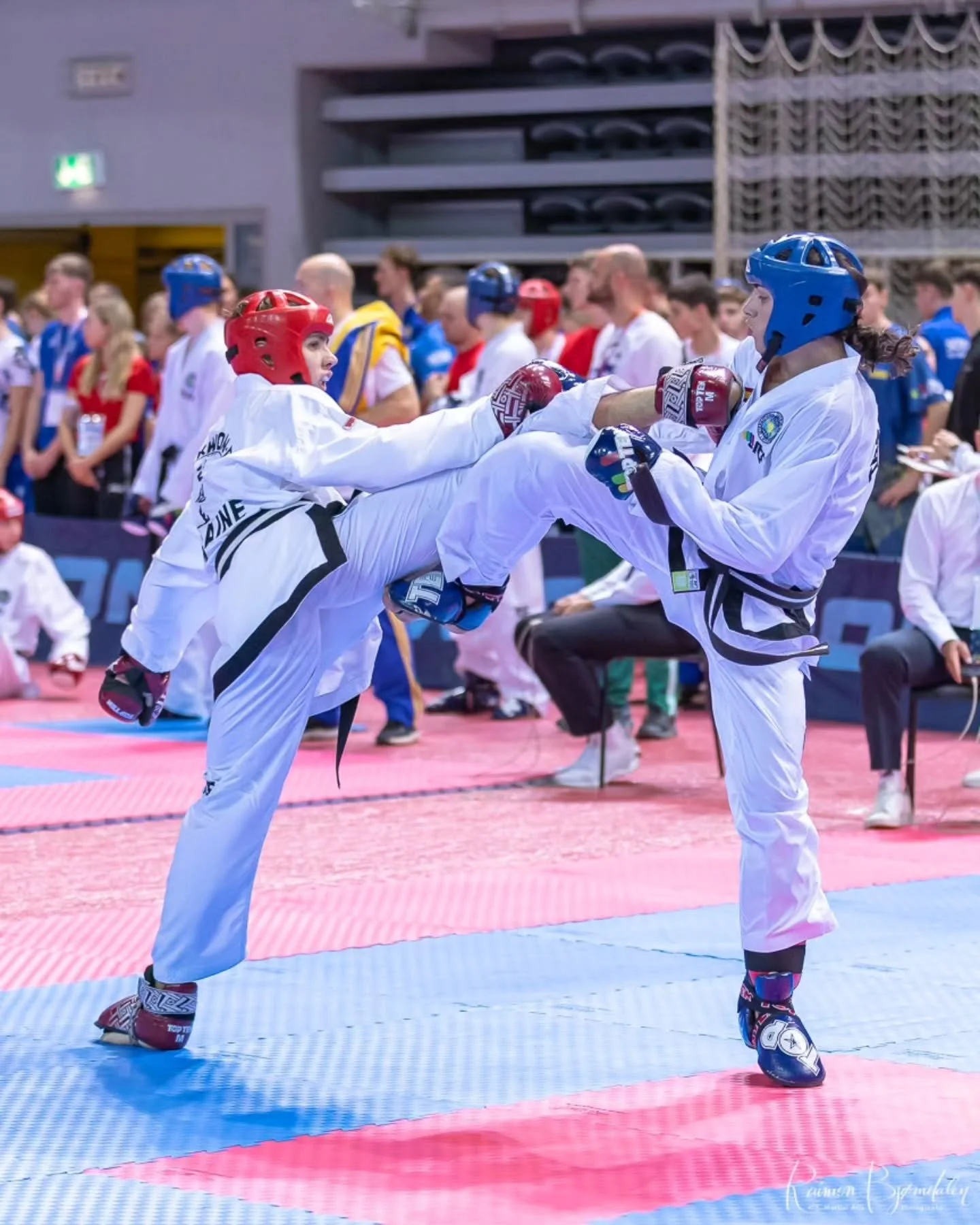 Action shots 📷
&bull;
&bull;
&bull;
&bull;
#@itfwtc2025 #itftaekwondo #martialarts