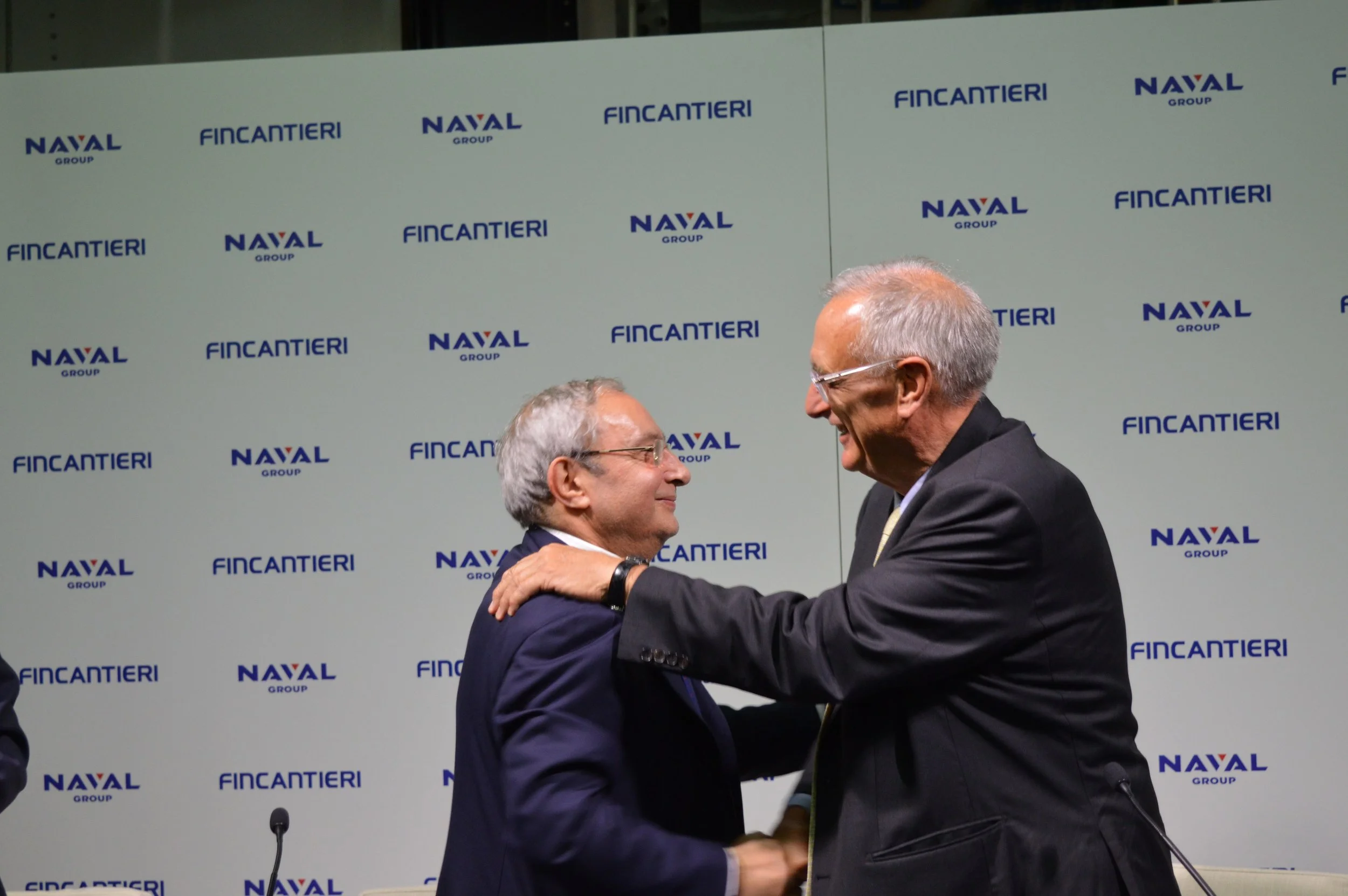 Hervé Guillou et Giuseppe Bono scellent l’accord Naval Group et Fincantieri