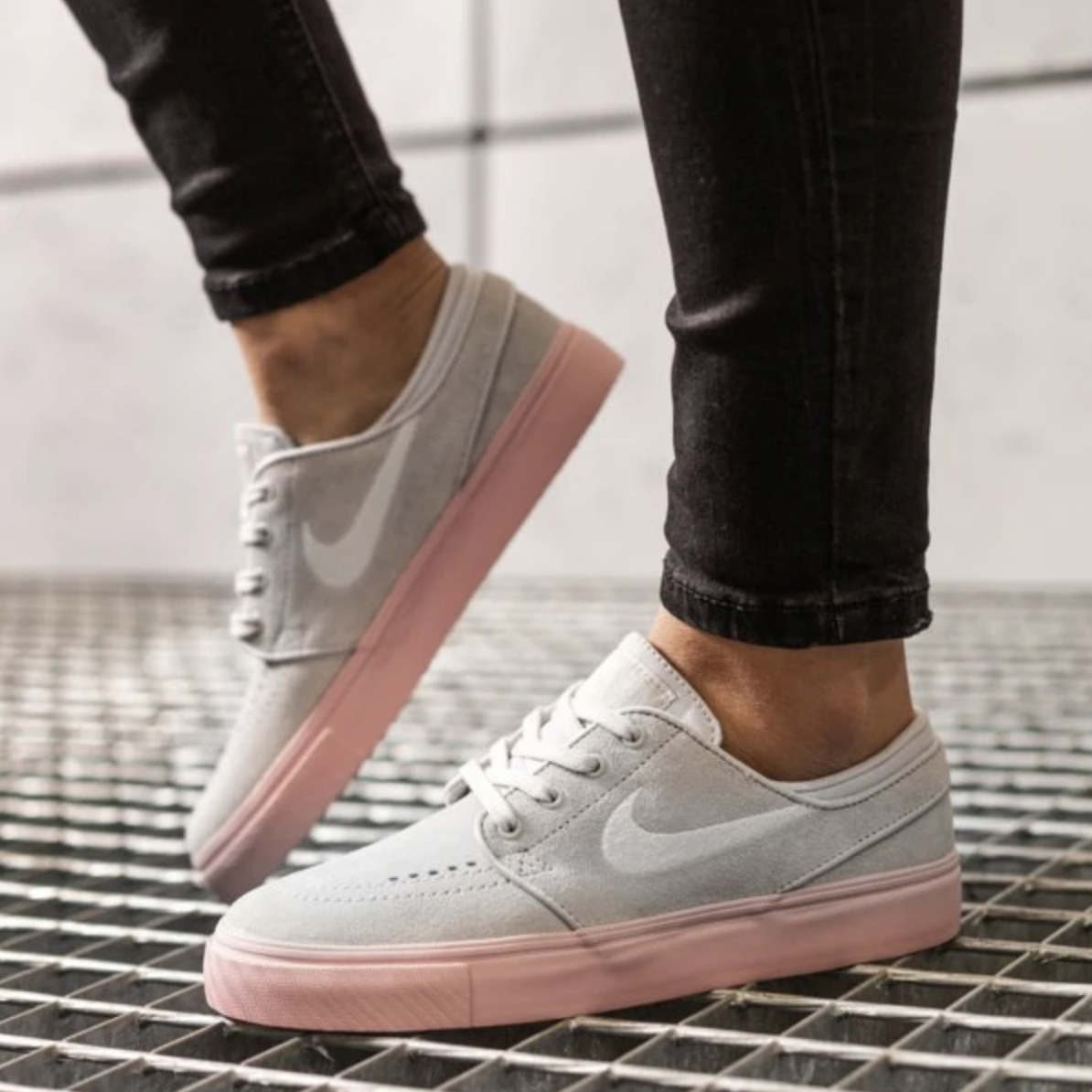 GRADE SCHOOL NIKE ZOOM STEFAN JANOSKI ‘BUBBLEGUM’ FOR $43.98