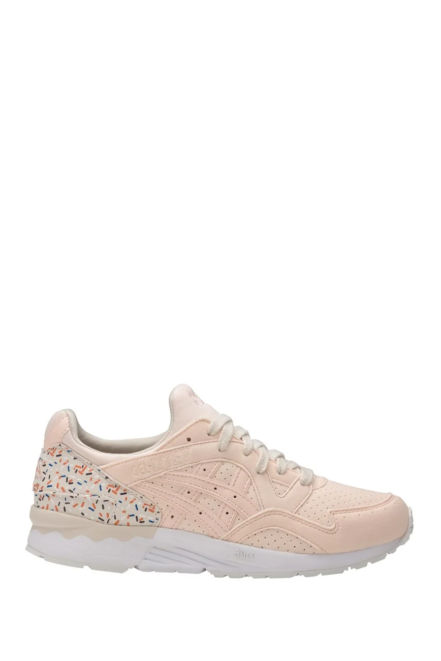 $33.00 GS ASICS GEL-LYTE V "VANILLA CREAM" 