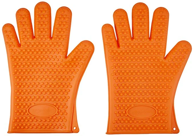 AMAZON BASICS SILICONE BBQ GLOVES FOR $3.64
