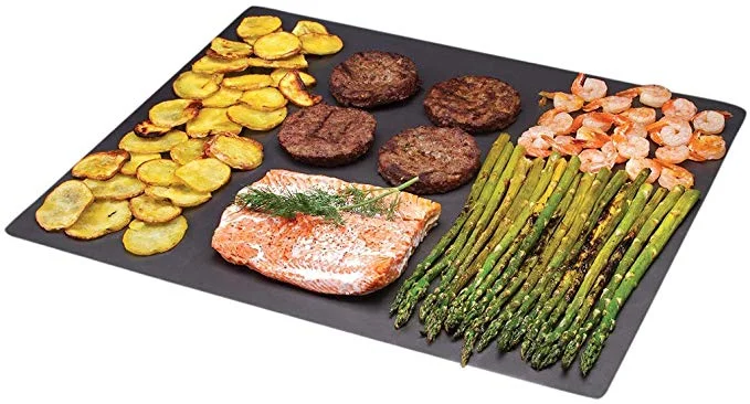 PACK OF 2 - AMAZONBASICS HEAVY DUTY GRILLING MATS FOR $3.99