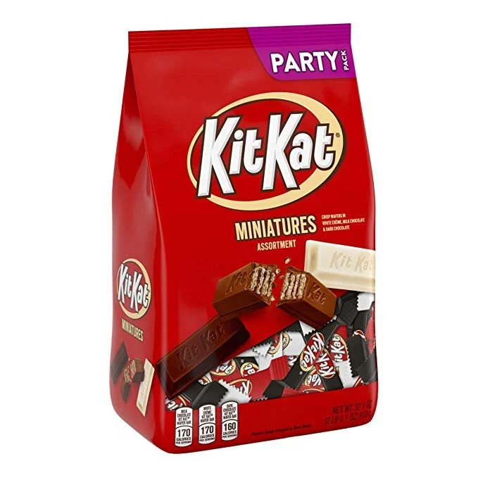 KIT KAT CHOCOLATE CANDY, DARK, MILK AND WHITE CRÈME MINIATURES ASSORTMENT, PARTY BAG, 2 POUNDS FOR $7.88