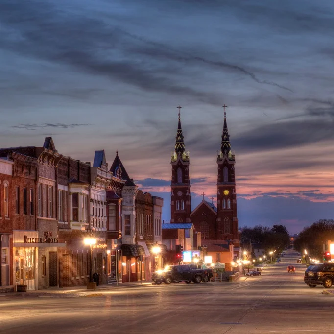 Downtown+Dyersville.jpg
