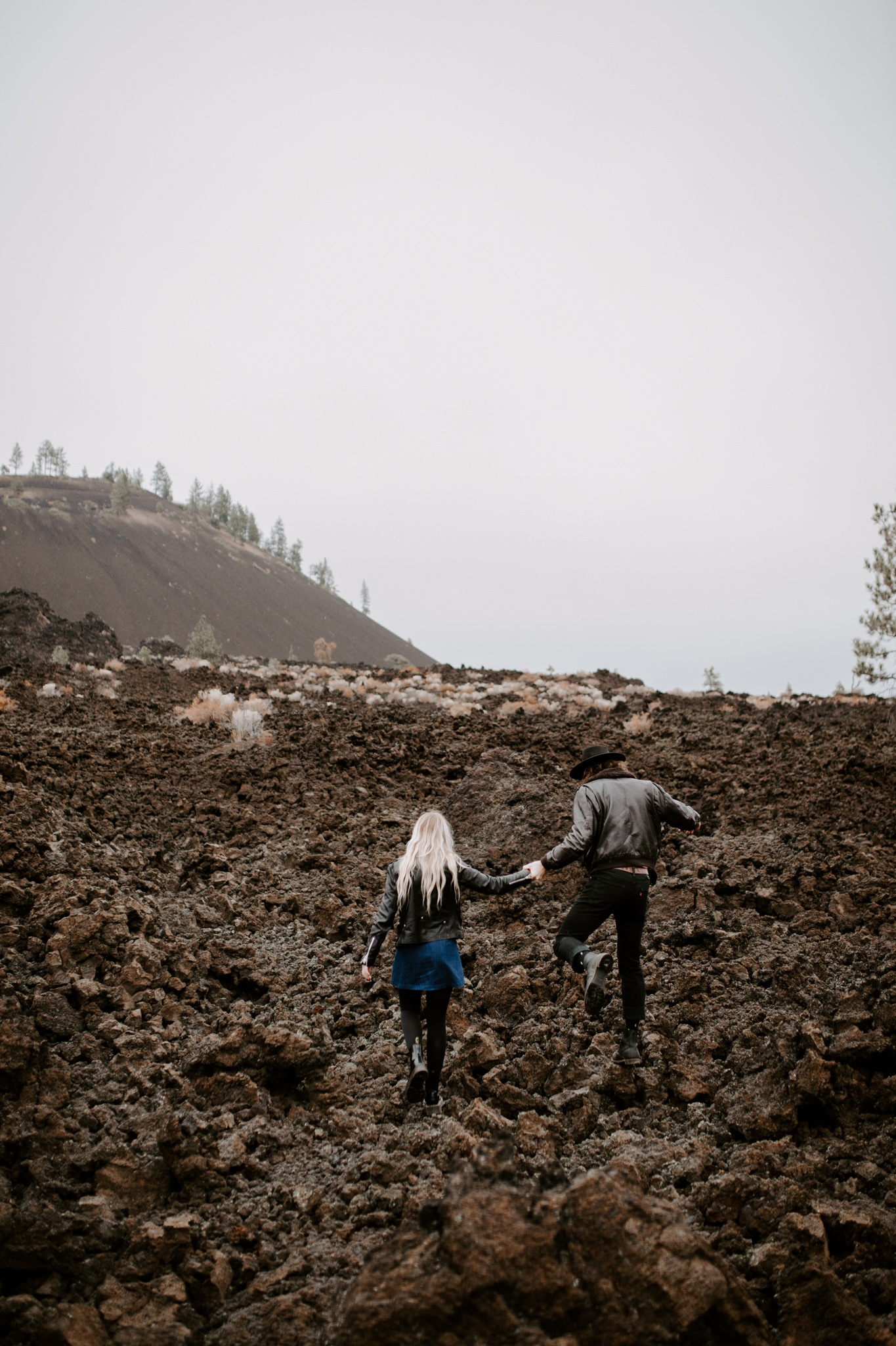 burnsandcrowephotography bend oregon couple -1.jpg