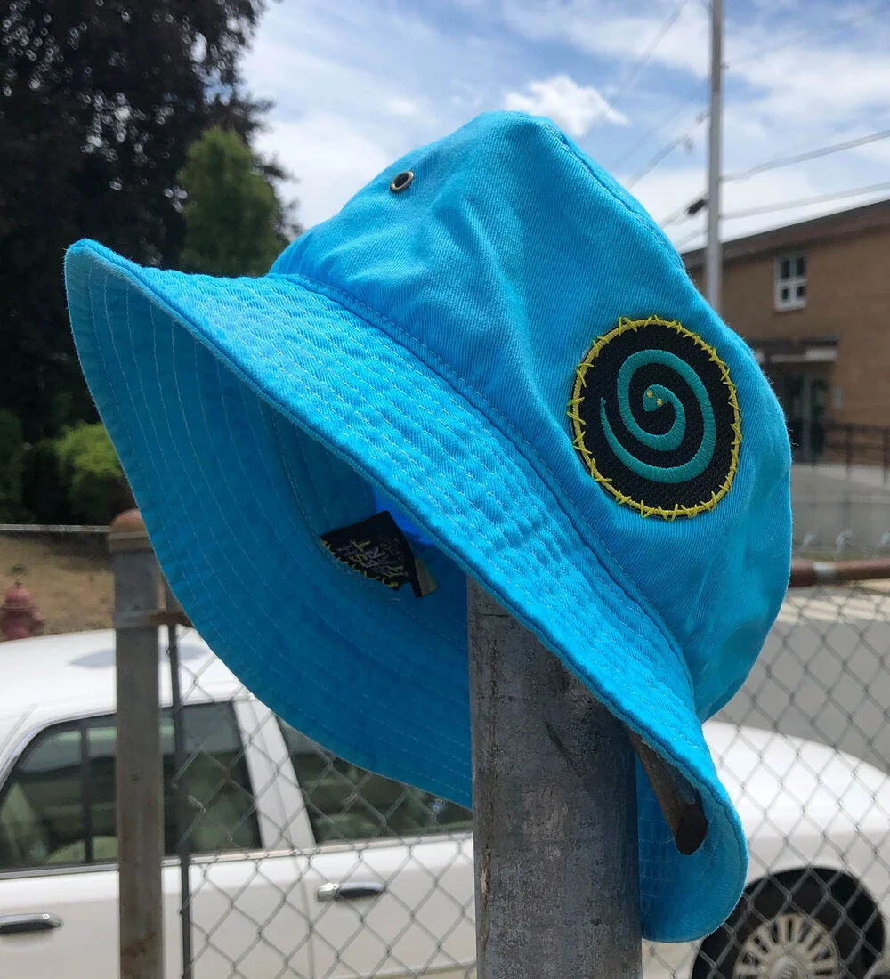 Swirly Snek Dyed Bucket