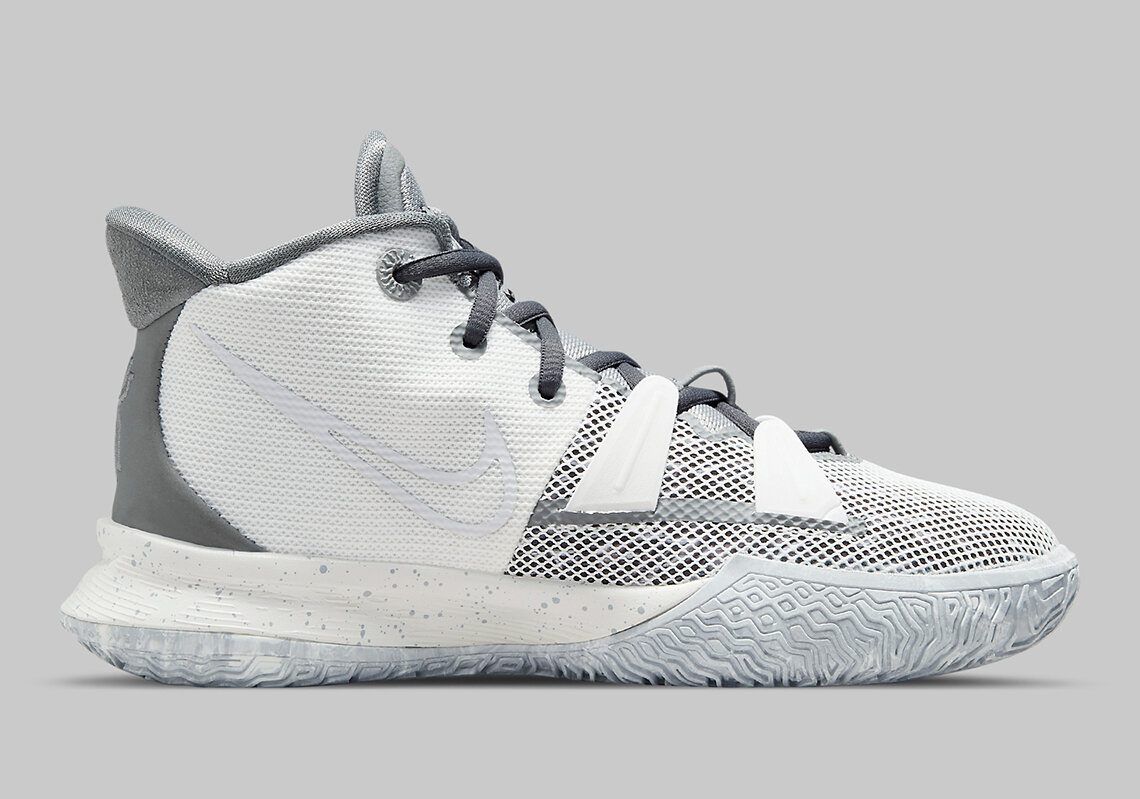 Nike-Kyrie-7-GS-DB5624-011-1.jpeg