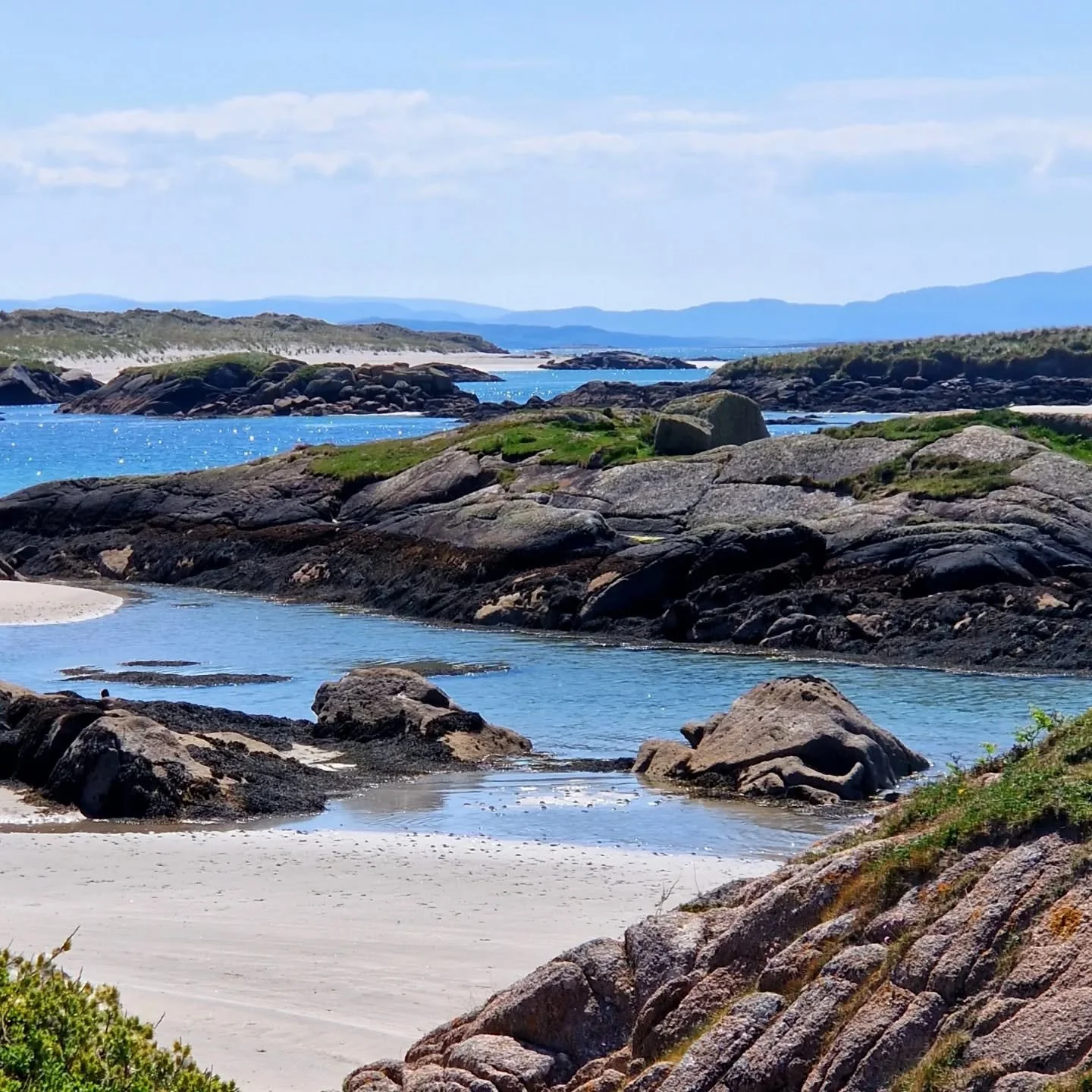 Stay in a private house on Inishcoo Island, surrounded by wild beaches and Atlantic Ocean.
Perfect for a weekend away or a slow holiday far from noise.

📍Donegal, Ireland
📩 DM for availability

#islandstay #inishcoo #irelandescape #weekendgetaway #
