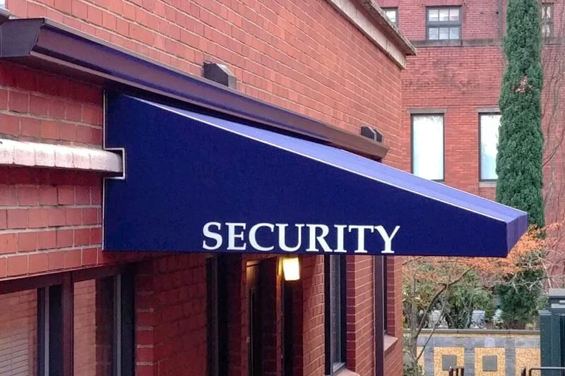 rose-city-awning-commercial-traditional-awning-graphicswelded-frame-branding-portland-beaverton-tigard-lake-oswego-west-linn-vancouver.jpg.jpg
