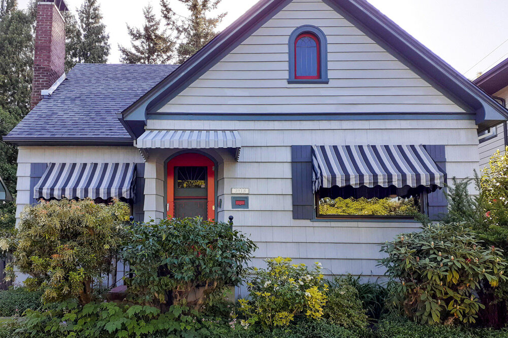 Striped Pipeframe Awning