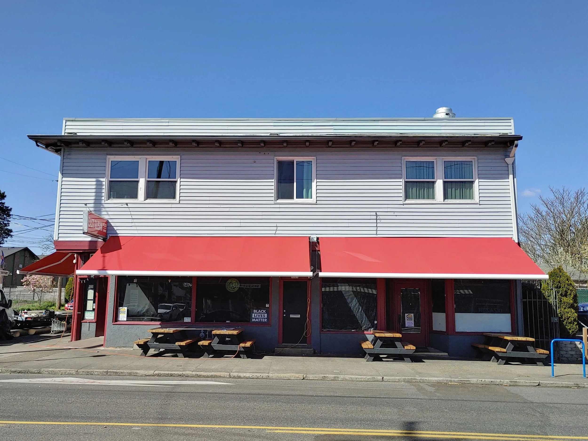 rose-city-awning-motorized-retractable-deck-awning-pacific-northwest-portland-lake-oswego-west-linn-beaverton-tigard-vanvouver-washington.jpg.jpg